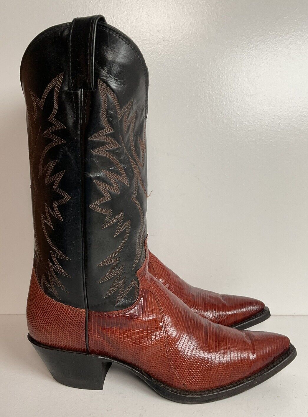 Justin Women’s Snip Toe Lizard Cowgirl Boots 9 B USA Made