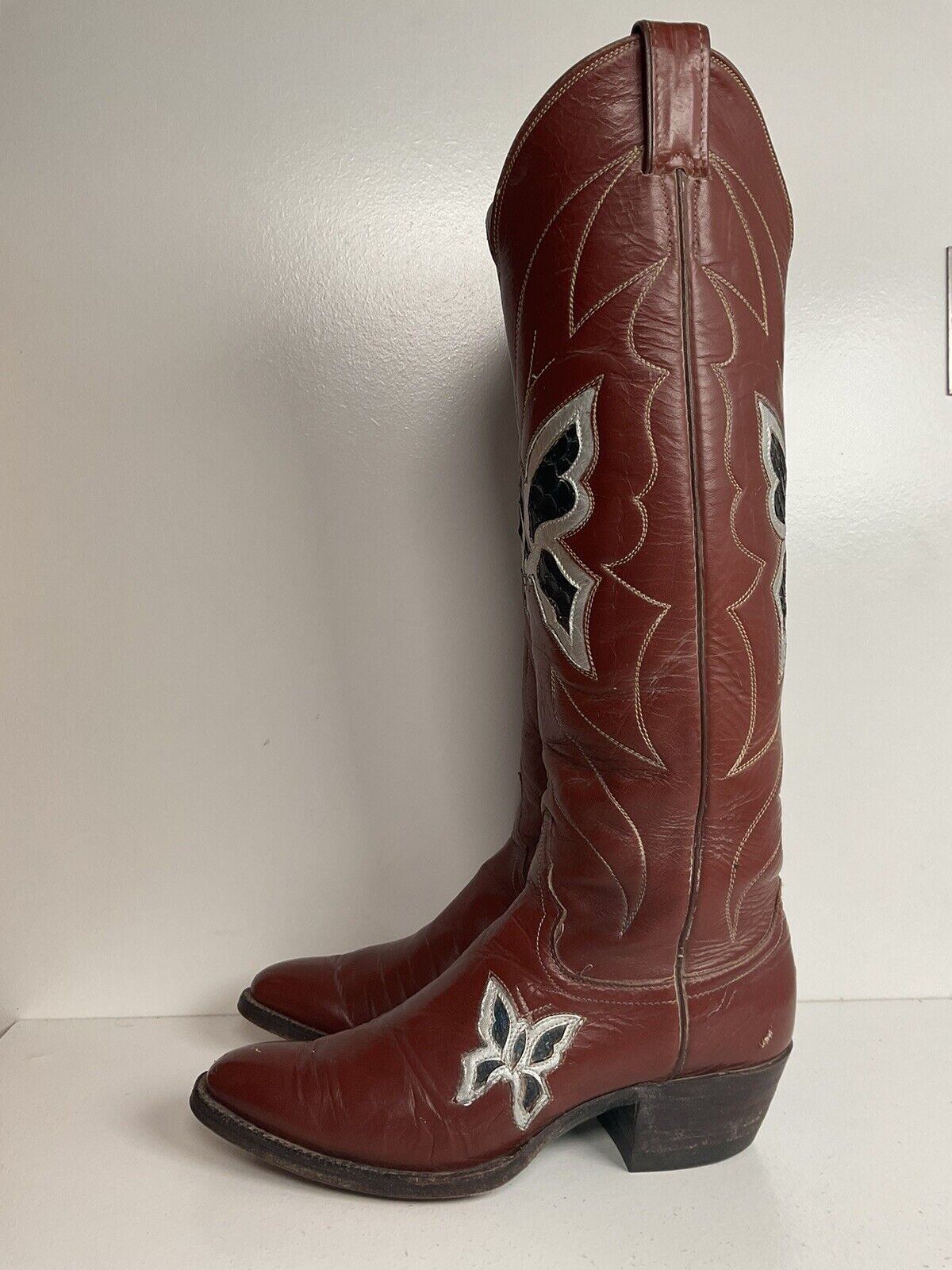 Vintage Justin 18” Butterfly Cowgirl Boots 5.5 C Snakeskin Inlay 70s