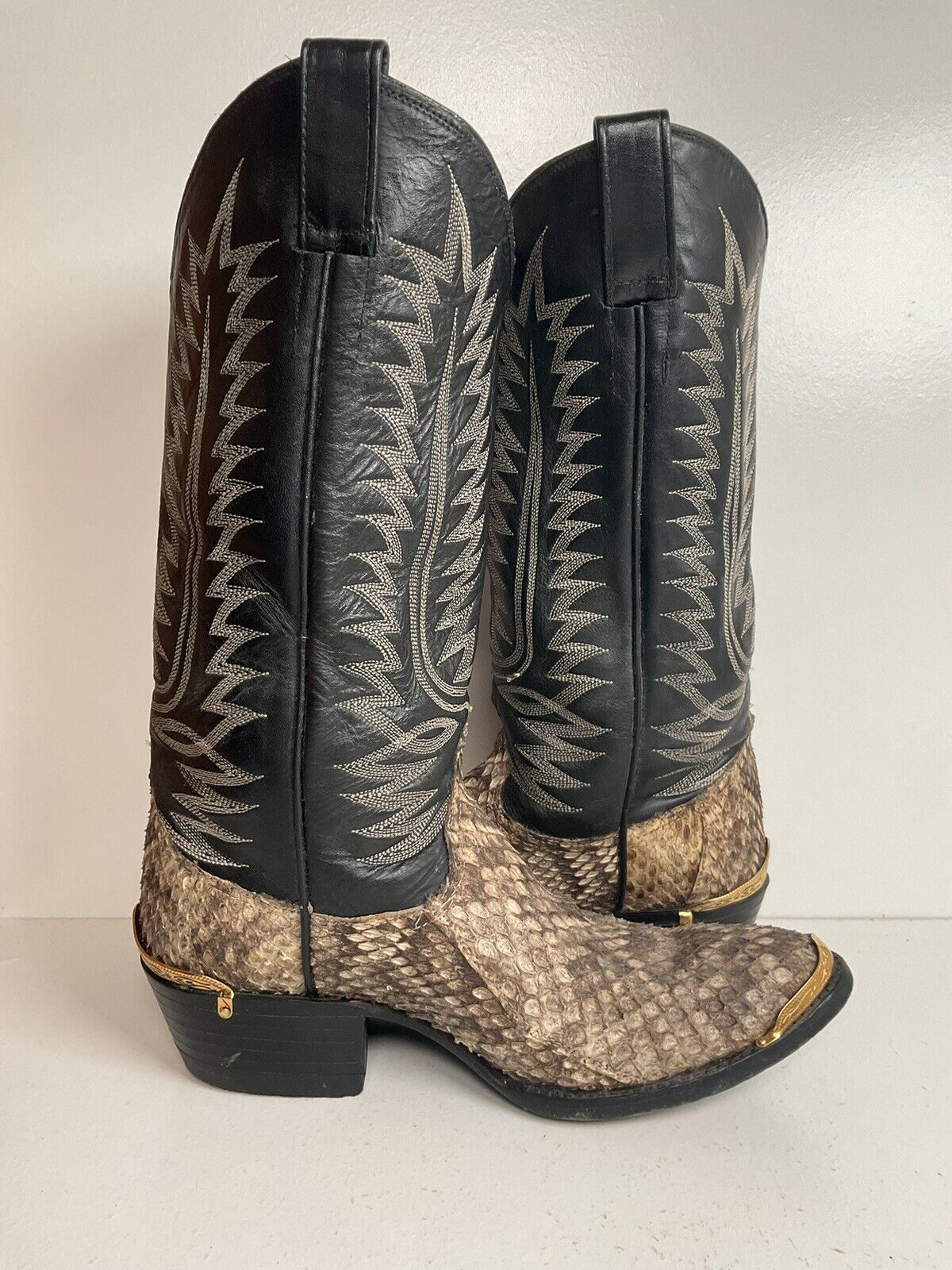 Cowtown Diamondback Rattlesnake Cowboy Boots 8.5 EE USA Made Snakeskin