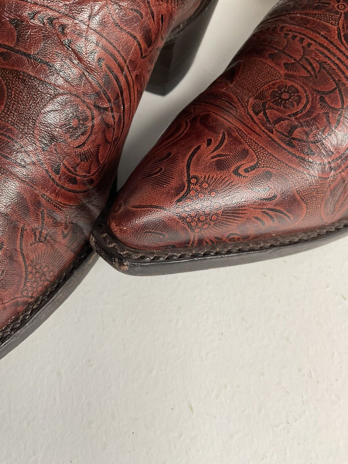 Vintage Larry Mahan Tooled Cowgirl Boots 7 B Mahogany Brown