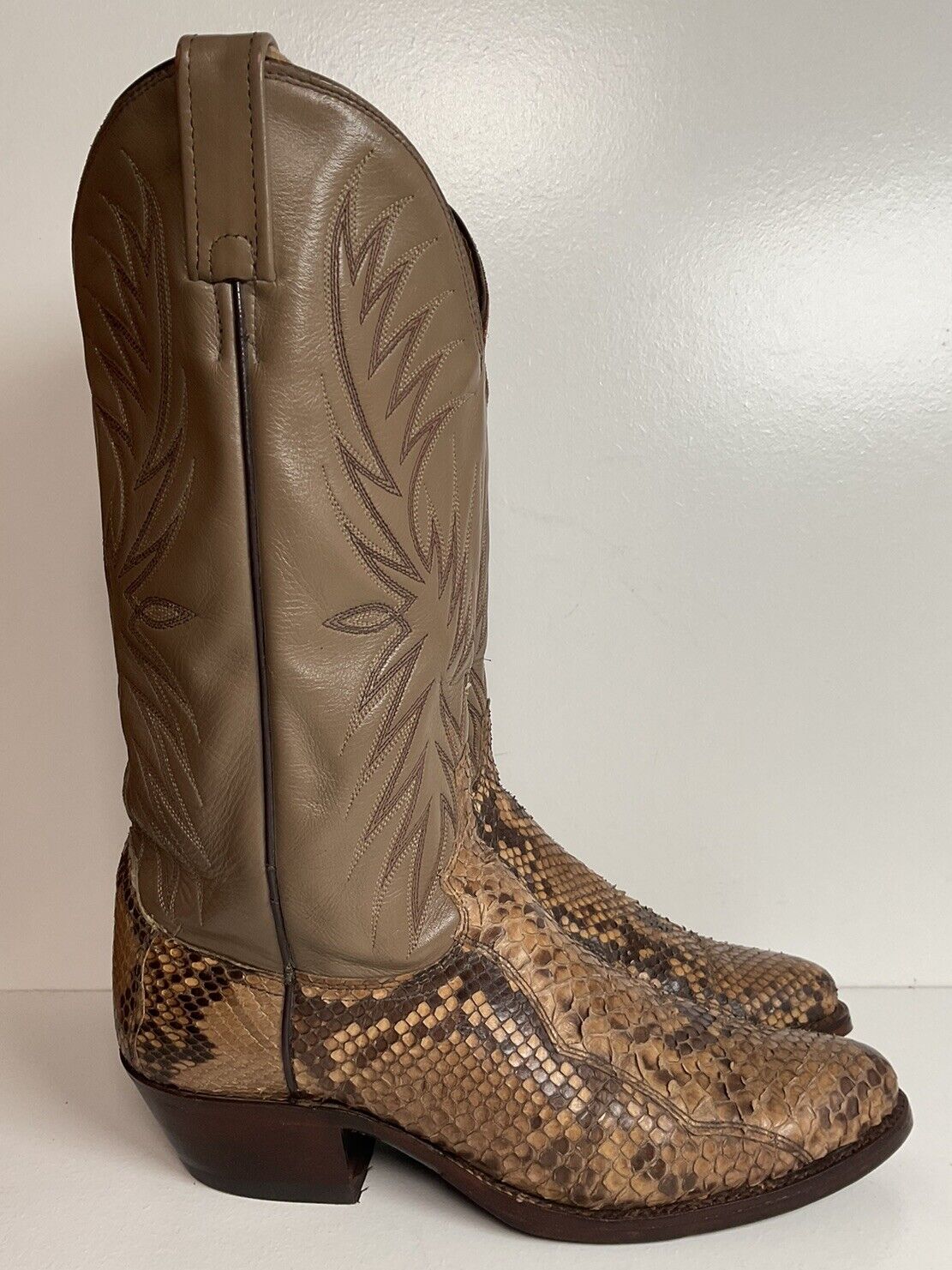 Dan Post Front Cut Python Cowboy Boots 9 D Snakeskin USA Vintage Resoled