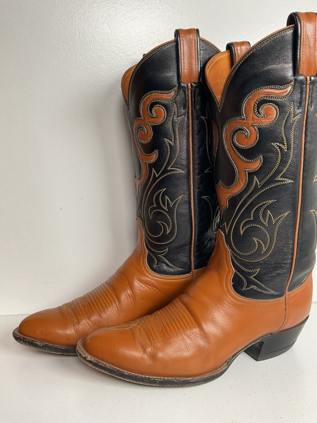 Vintage Tony Lama Cowgirl 8.5 B Tooled Inlay Black Label