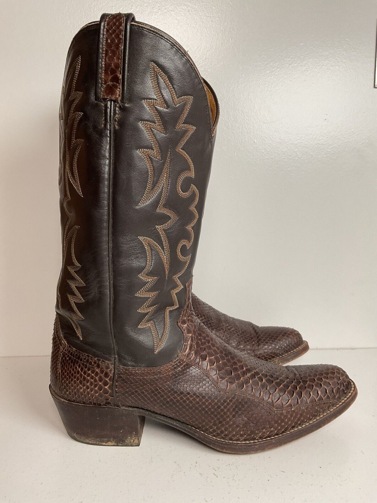 Vintage Dan Post Brown Front Cut Python Cowboy Boots 9.5 D Snakeskin USA Made