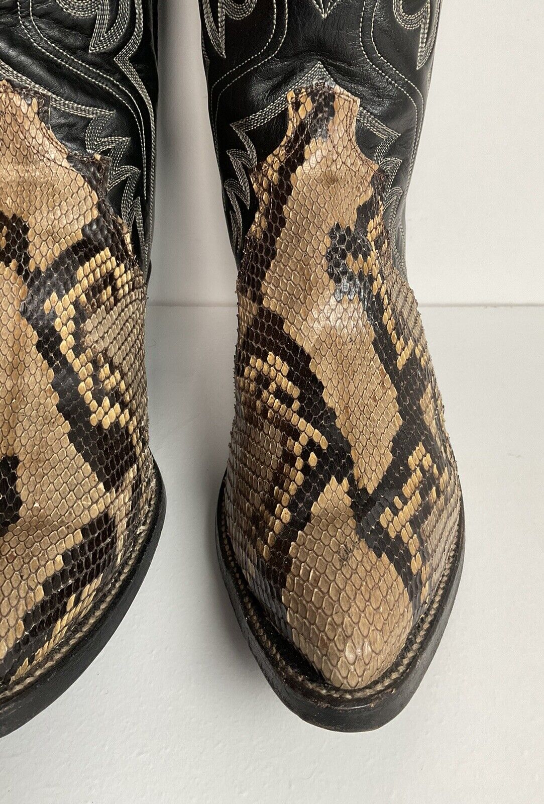 Justin Front Cut Python Snakeskin Cowboy Boots 8.5 D Triad USA Made