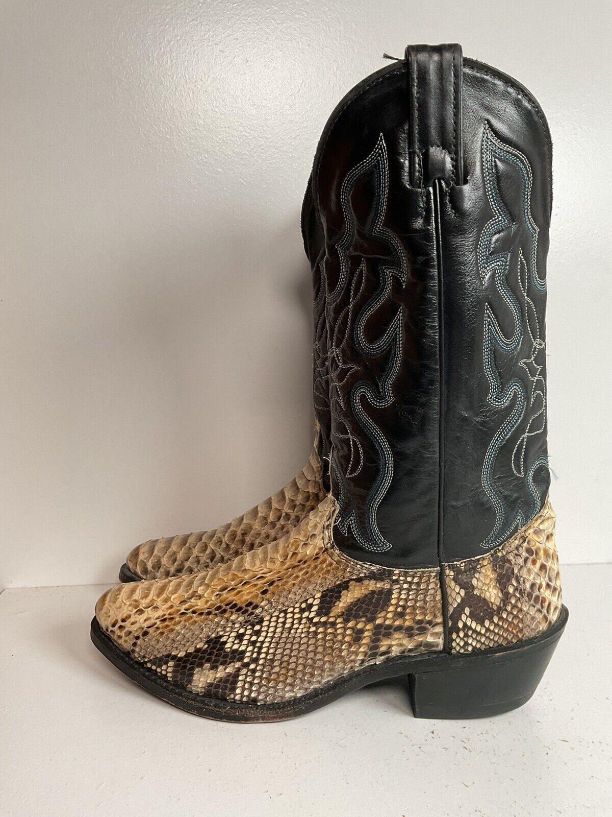 Vintage Abilene Back Cut Python Cowboy Boots 10 D USA Snakeskin