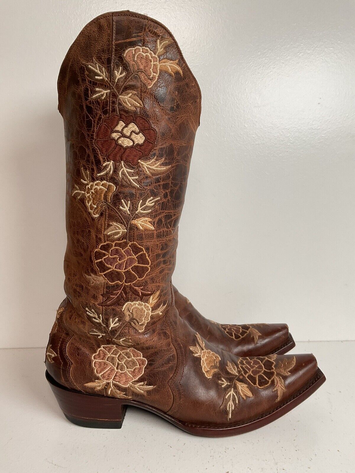 Old Gringo Floral Embroidered Cowgirl Boots 6.5 B Cloth Pull Tab