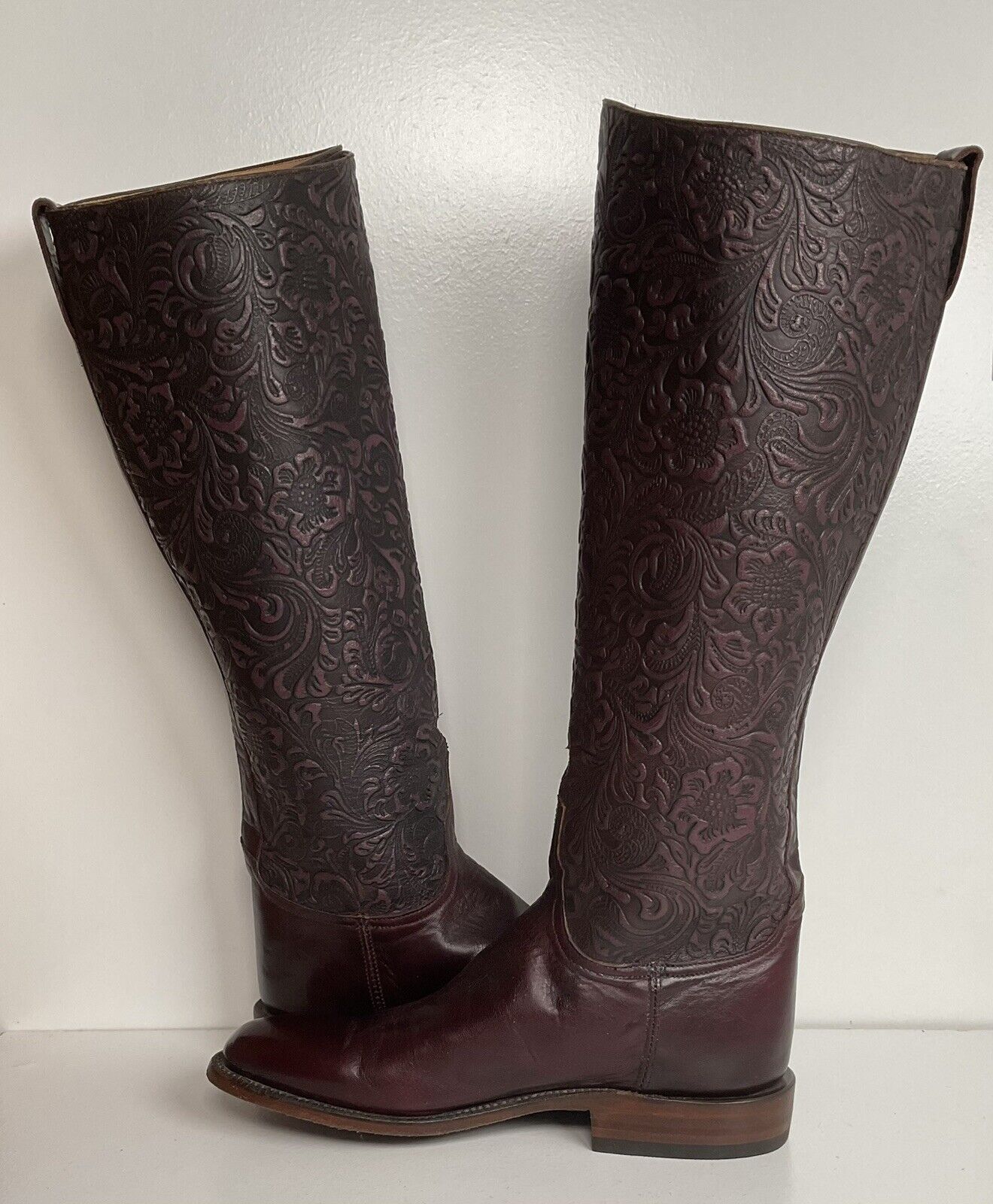 Lucchese Classics Women’s Riding Boots 8 B USA Made Tooled Upper