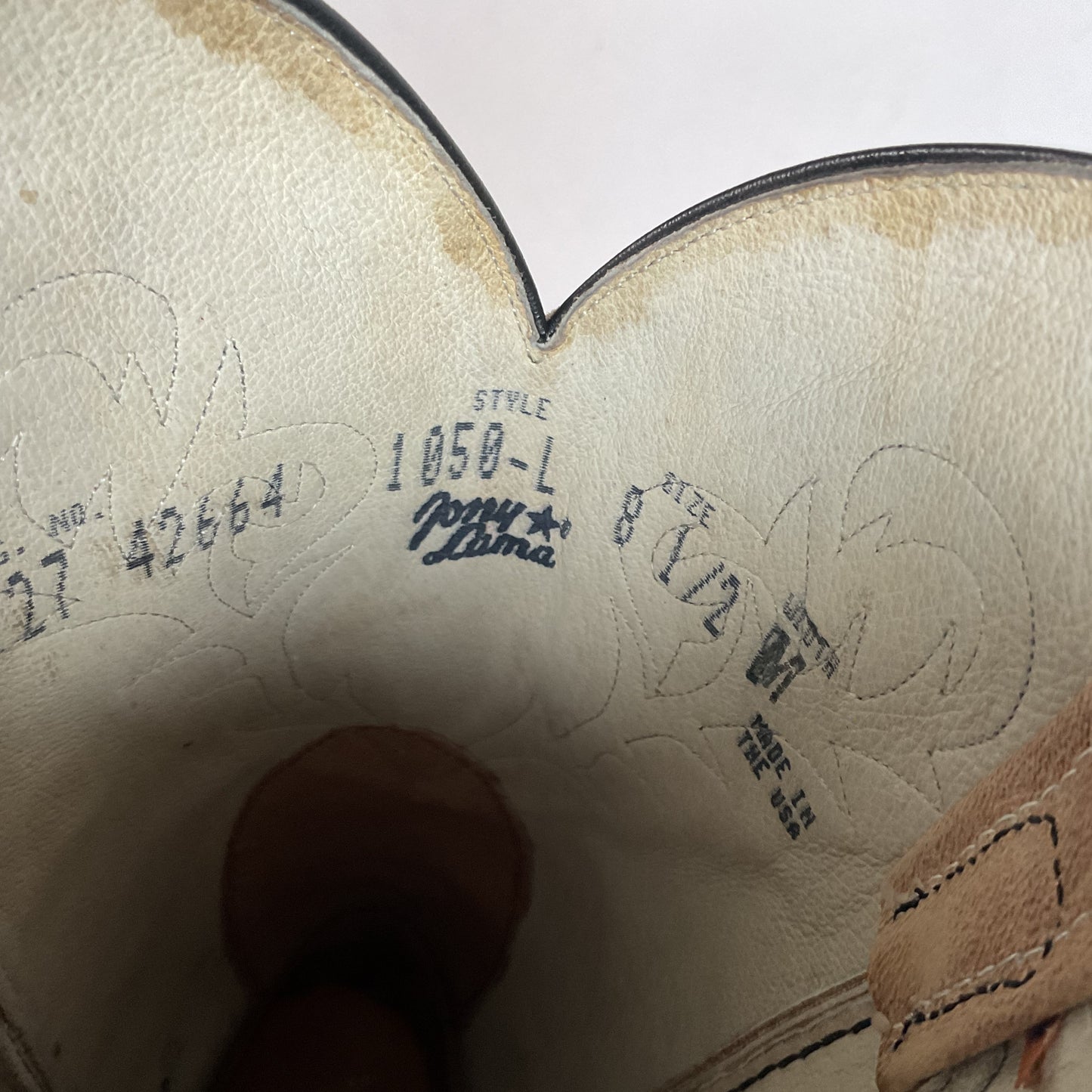 Tony Lama Cowgirl Boots — Tooled Inlay — USA Made — 8.5 M