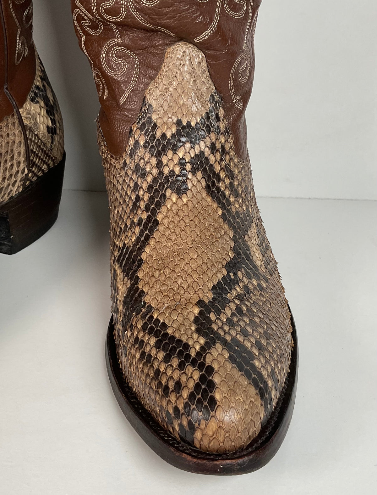 Vintage Longhorn Cowboy Boots | Python Snakeskin | Tooled Overlays | Men’s 9 D