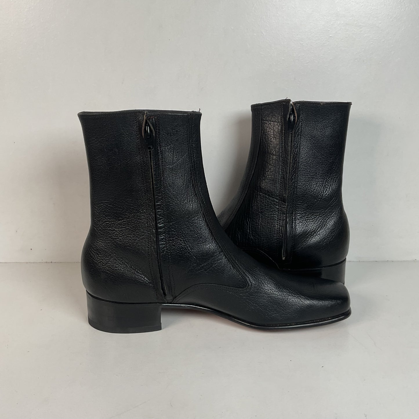 Vintage Florsheim Lightweight Ankle Boots | (Extra Narrow) | Men’s 9 A