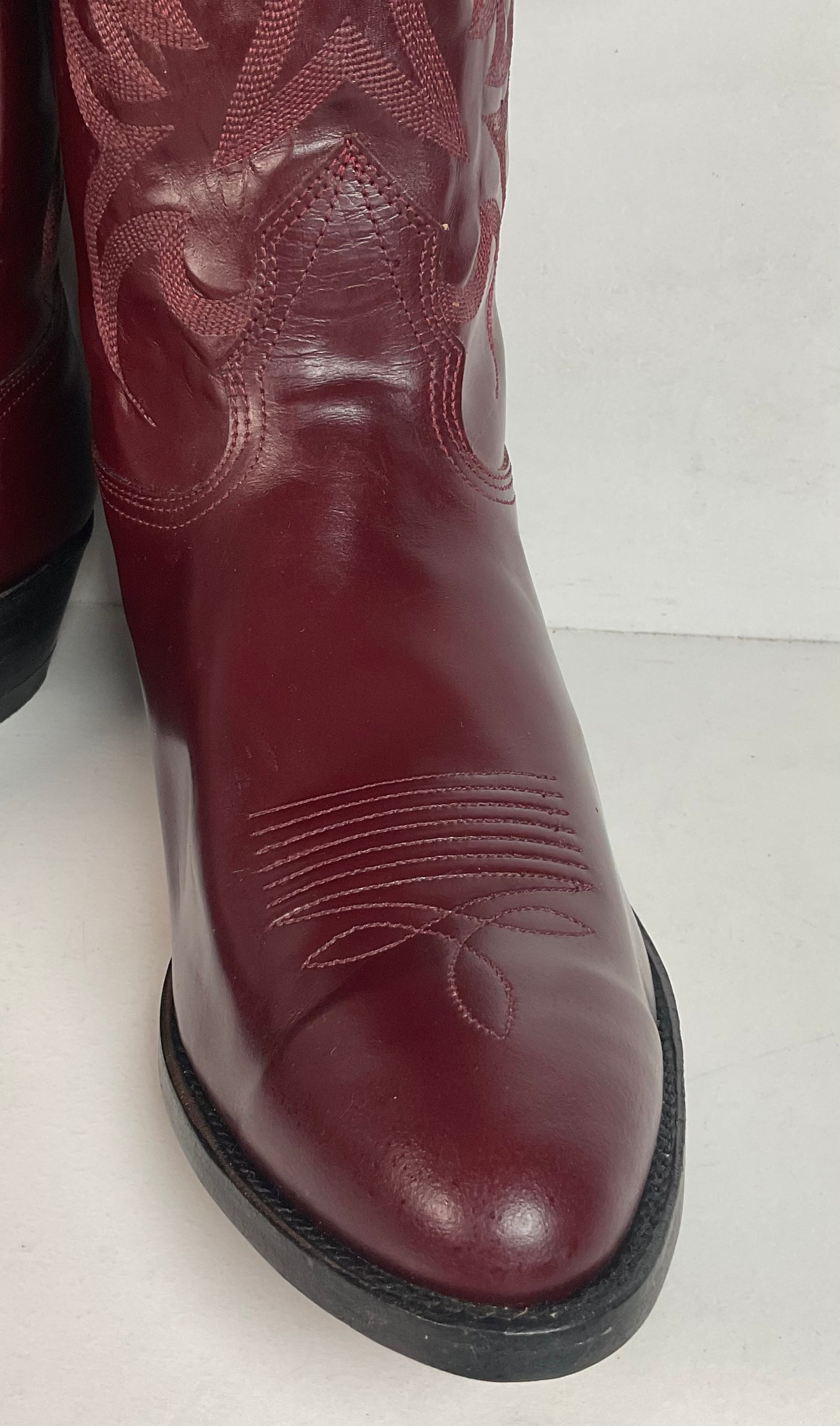 Vintage Nocona Legacy Cowboy Boots 9.5 E Burgundy Calf USA Made