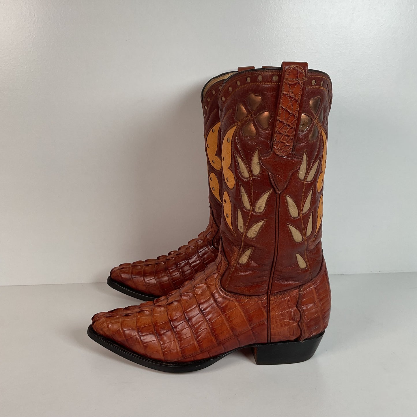 Cuadra Alligator Tail Cowgirl Boots | Butterfly Inlay | Men’s 7 | Women’s 8