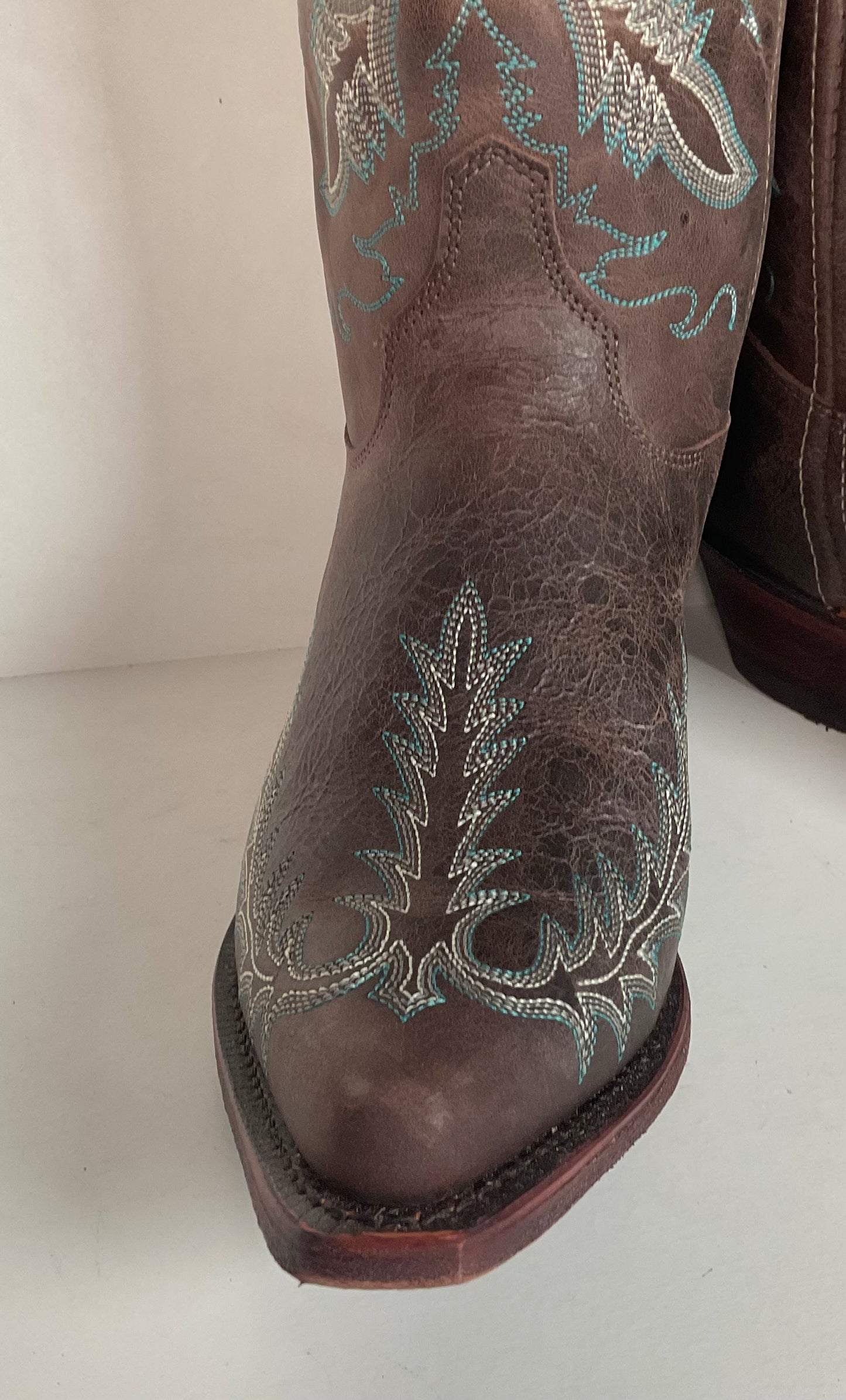 Justin Women’s Bent Rail Cowgirl Boots 9 B Distressed Chocolate Puma