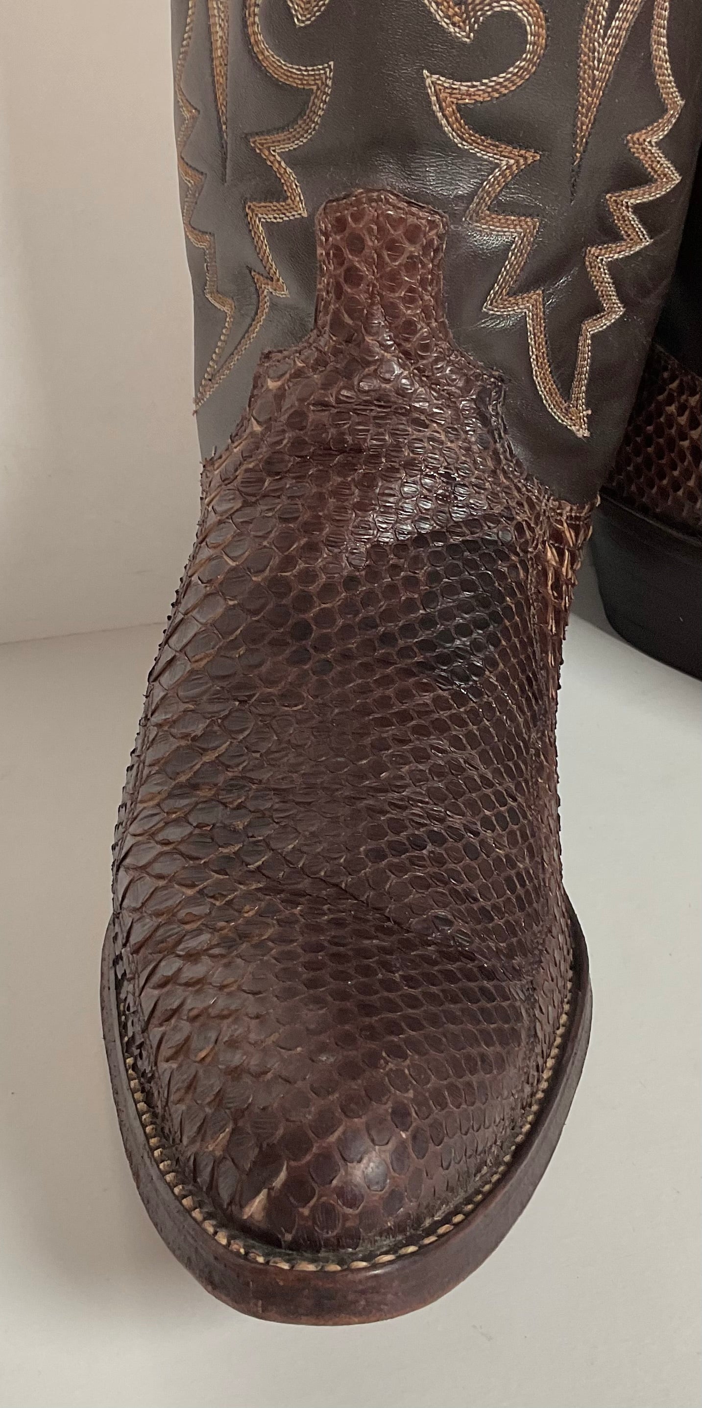 Vintage Dan Post Brown Front Cut Python Cowboy Boots 9.5 D Snakeskin USA Made