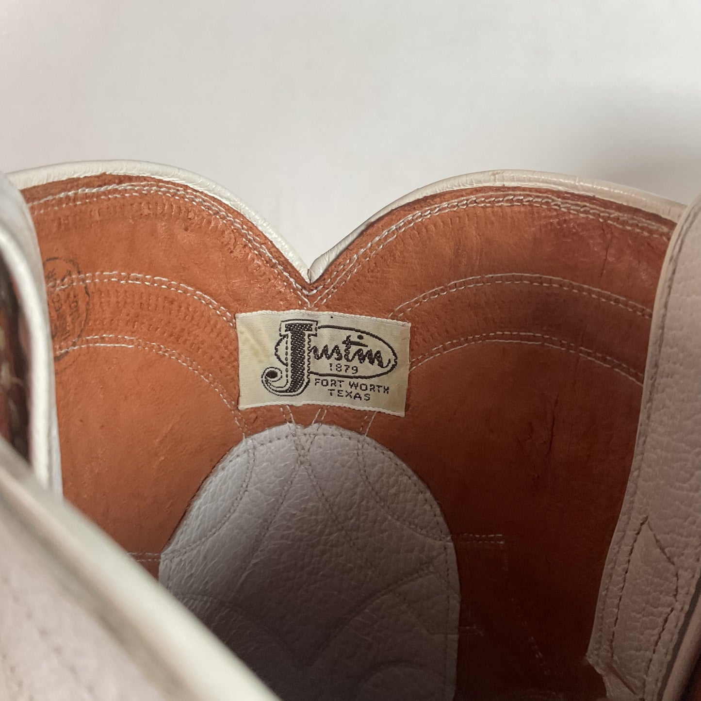 Vintage Justin White Label Cowboy Boots | USA Made | Men’s 9.5 D