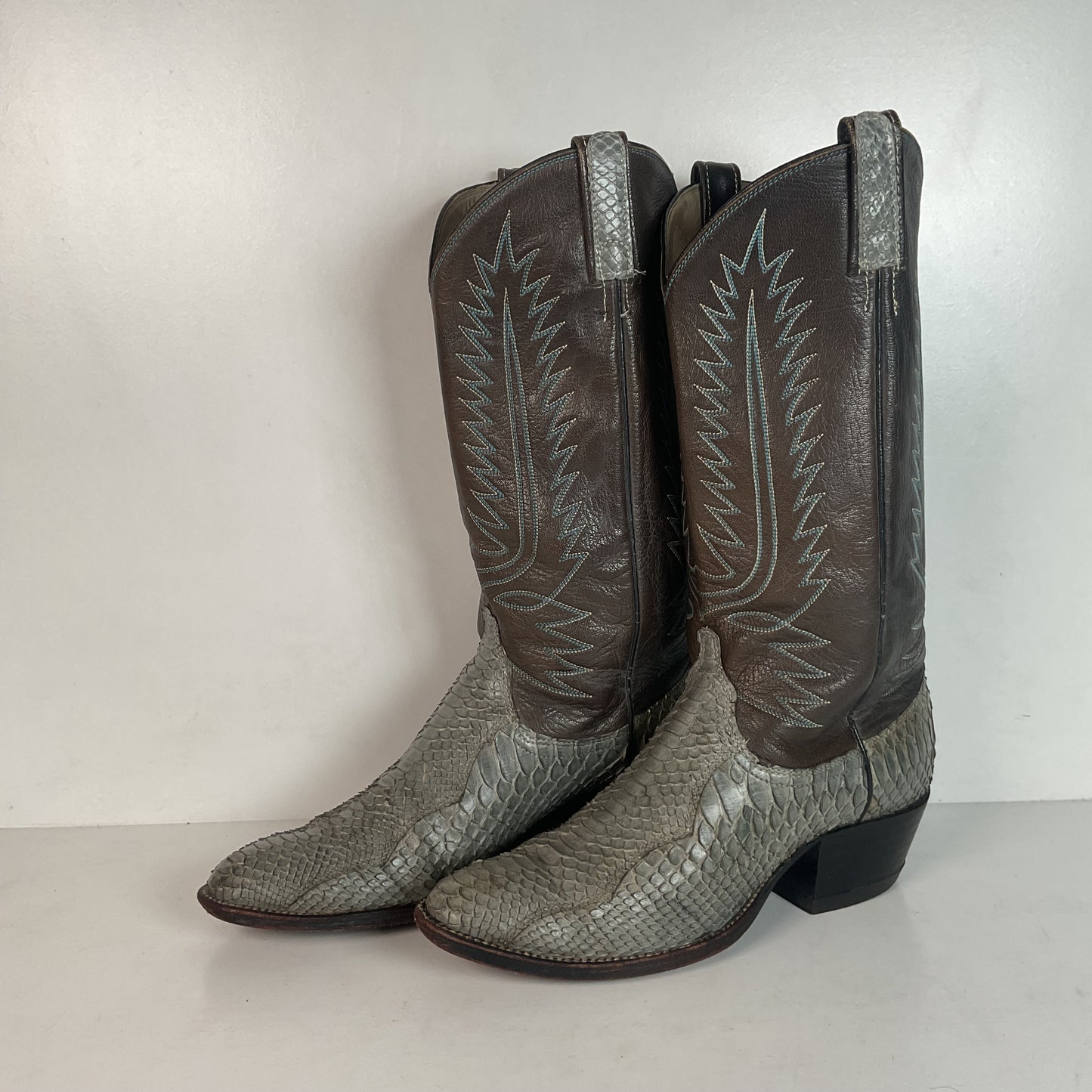Vintage Dan Post Grey Python Cowgirl Boots 8 C USA Made