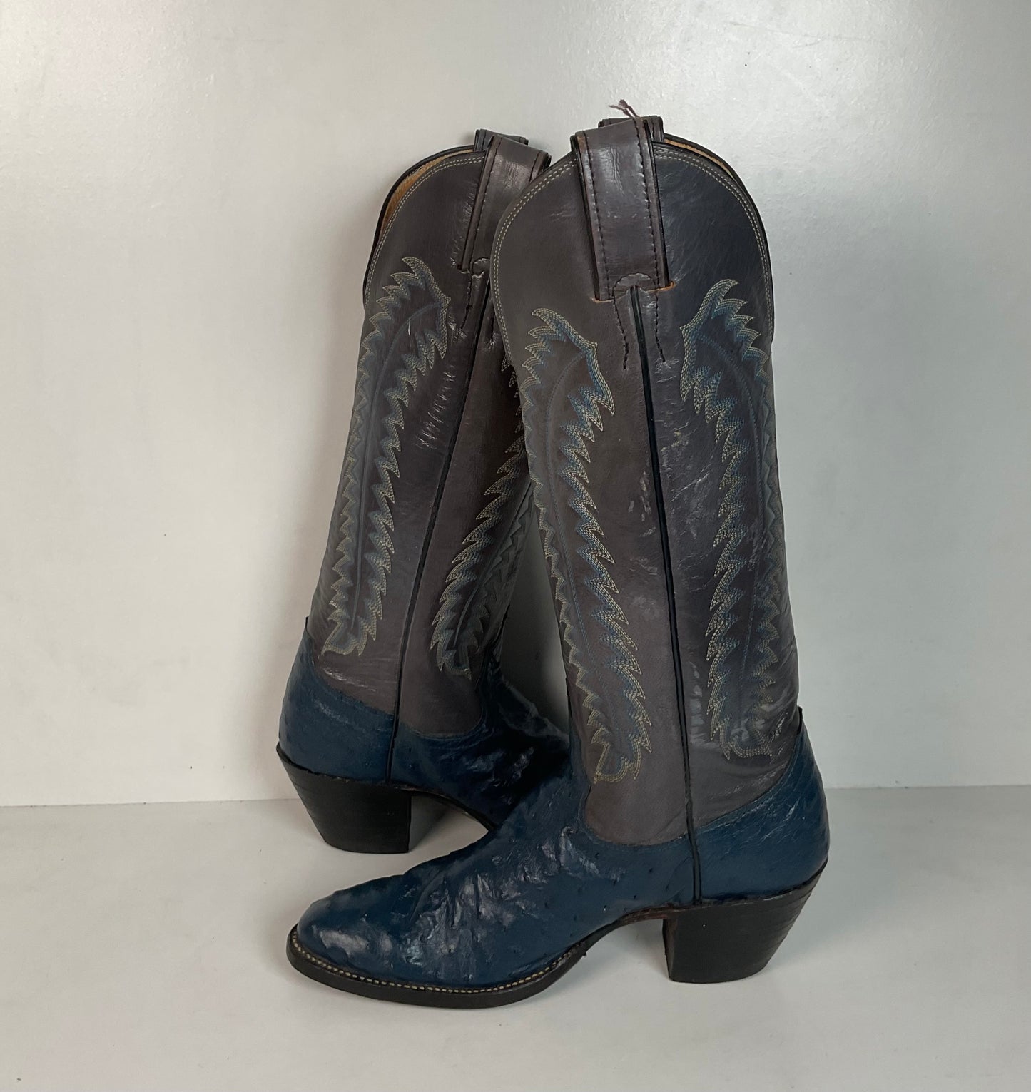 Vintage Justin Ostrich Quill Cowgirl Boots | USA Made | Royal Blue | Women’s 6.5 B