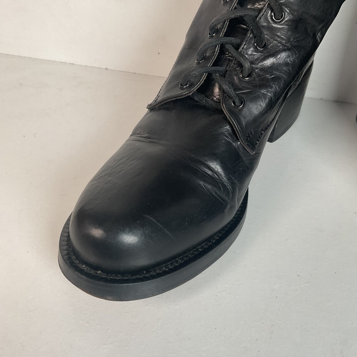 Vintage 1990s Women’s Guess Lace Up Go-Go Boots 7.5 Grunge Punk