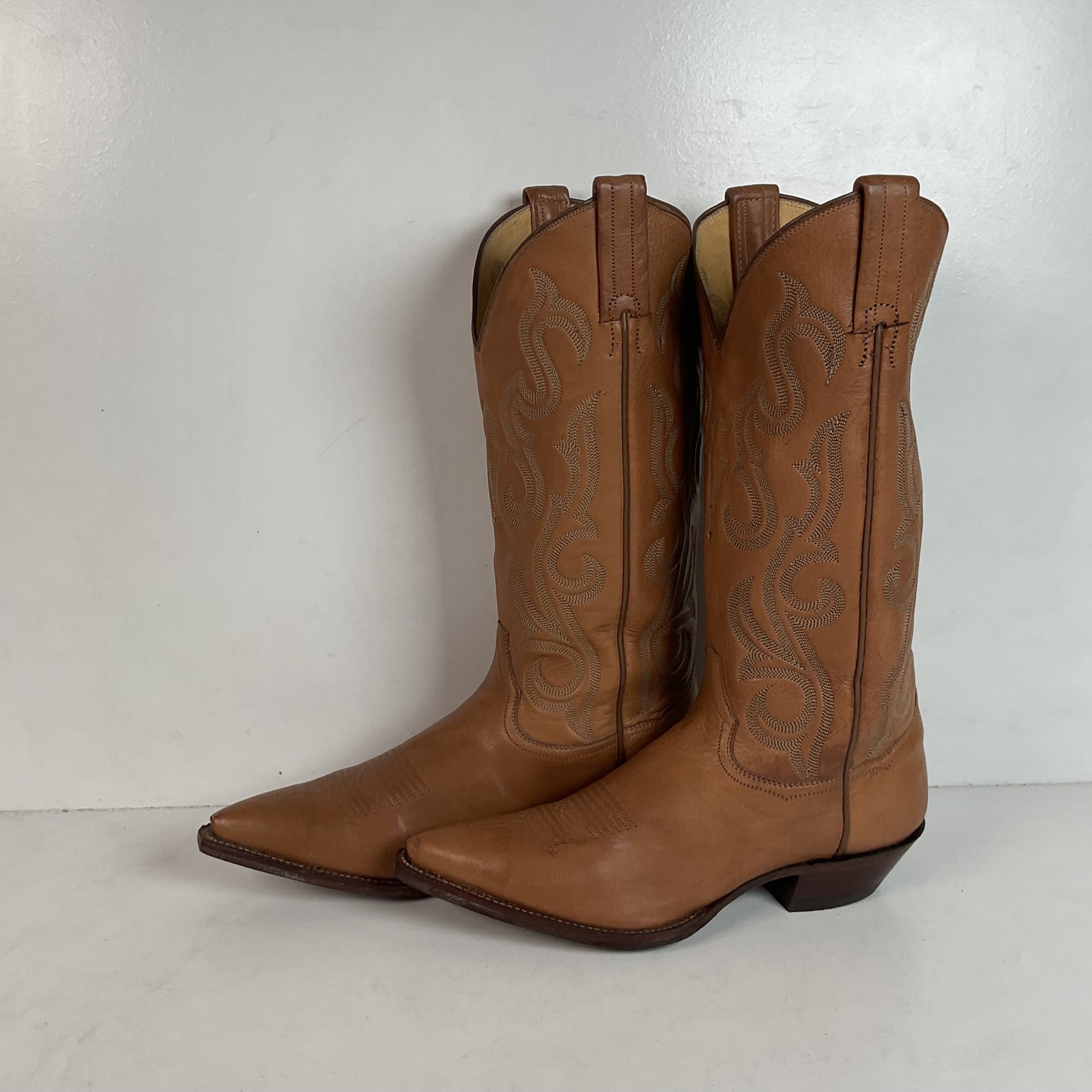 Vintage Sanders Cowgirl Boots 6.5 B Snip Toe Hand Crafted