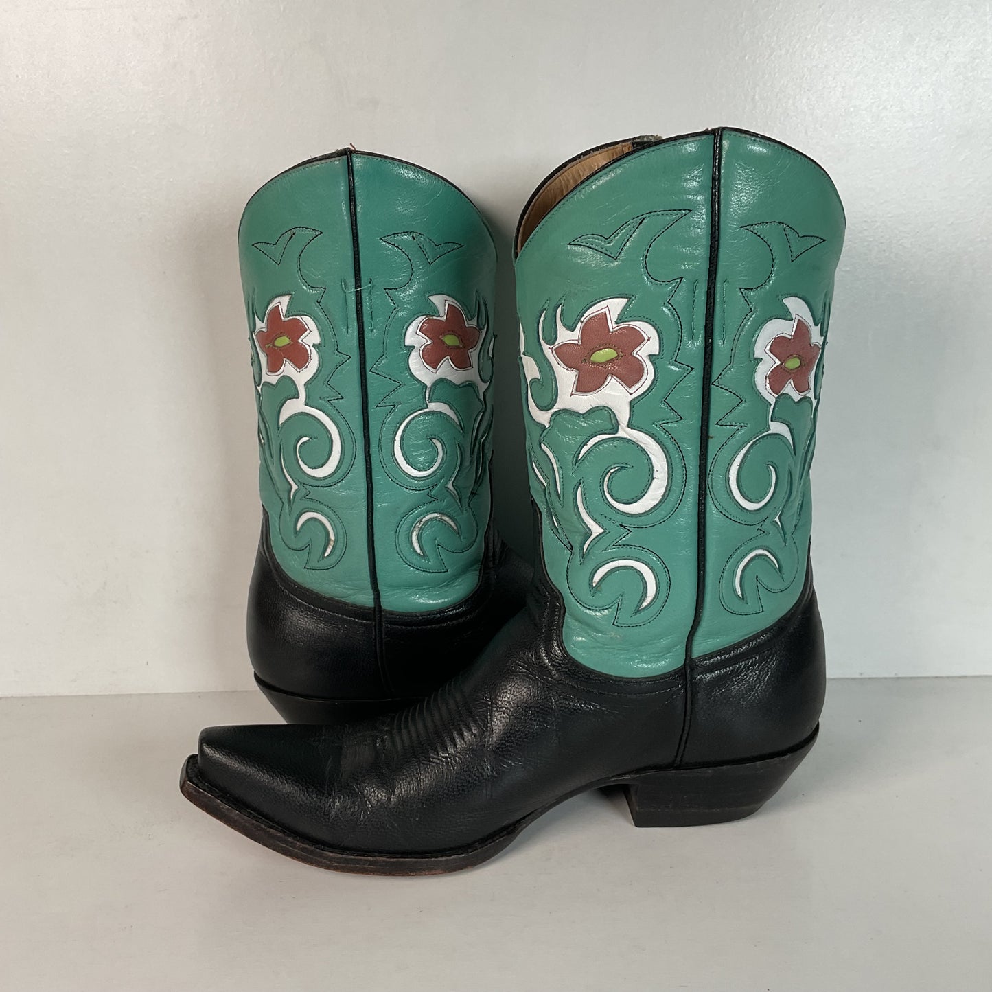 Old Gringo Turquoise Pee Wee Cowgirl Boots 7 B Tooled Flower Inlay Shorty
