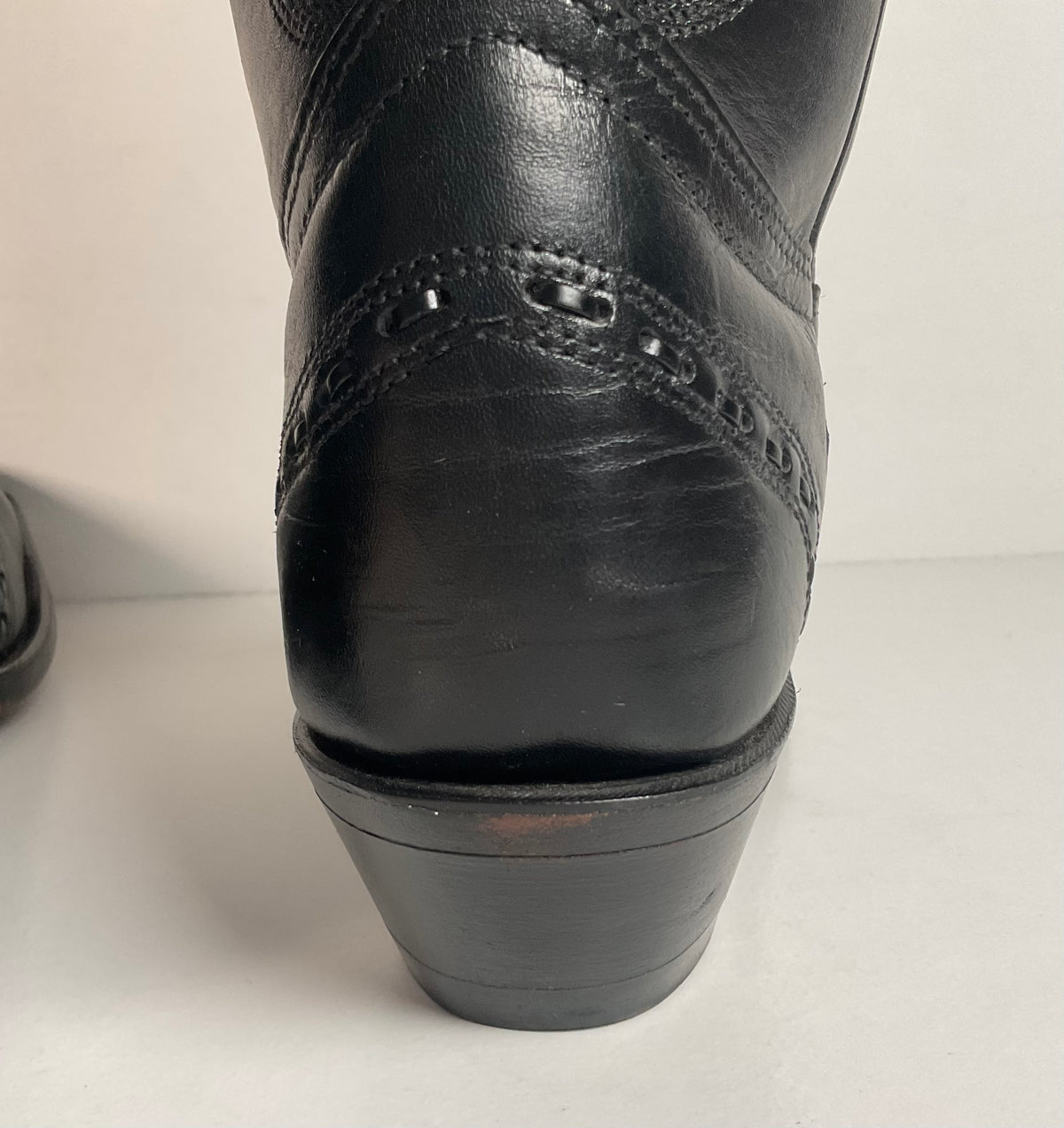 Boulet Cowgirl Boots | Black Torino Calf | Wingtip Triad | Women’s 6 C