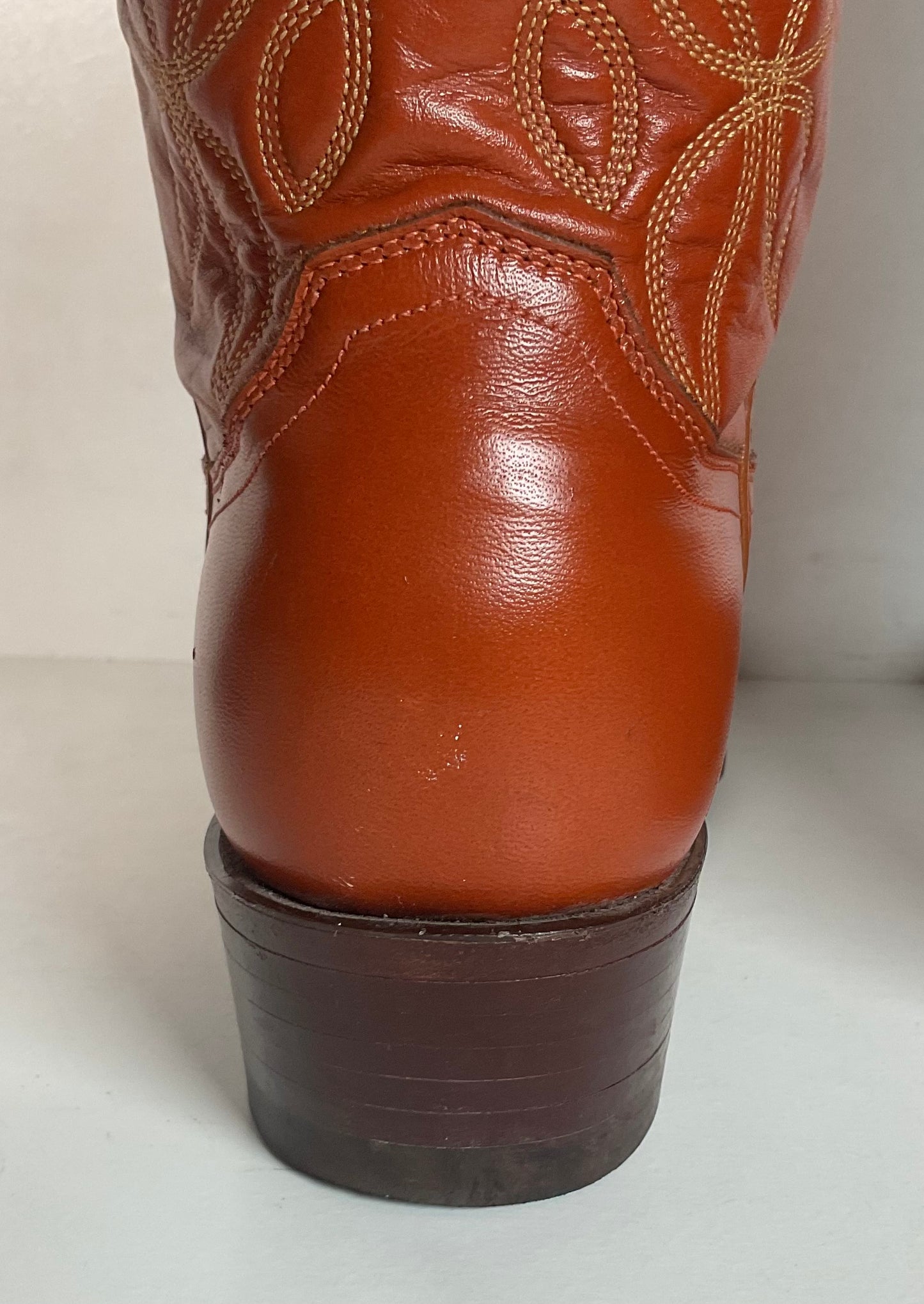 Vintage Justin Burnt Orange Cowgirl Boots 7 C USA Made