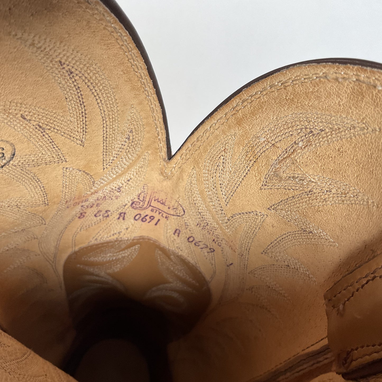 Vintage Justin Smooth Ostrich Cowboy Boots | USA Made | Butterscotch | 8 EE