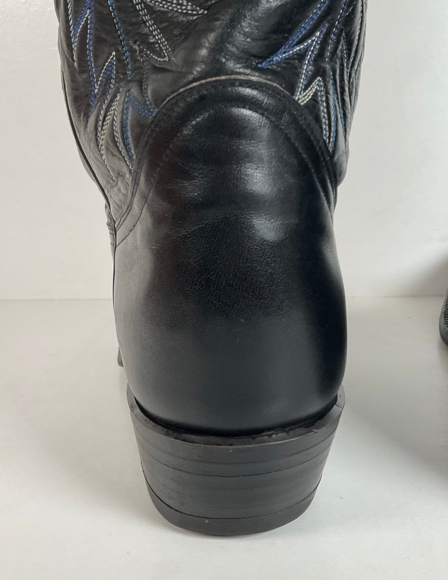 Vintage Tony Lama Cowboy Boots | Gold Label | Black | Extra Narrow | Men’s 11 A