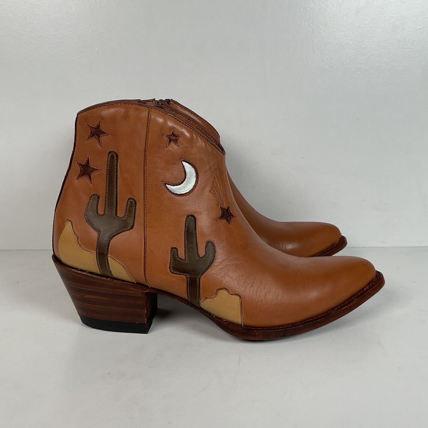 Ranch Road Pee Wee Cowboy Boots | Tooled Desert Inlay | Men’s 8.5 | Women’s 9.5