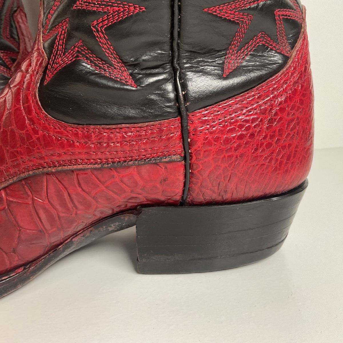 Vintage Cowtown Algonquin Toe Cowboy Boots | Pre-Ban Sea Turtle | Red | Men’s 8 D