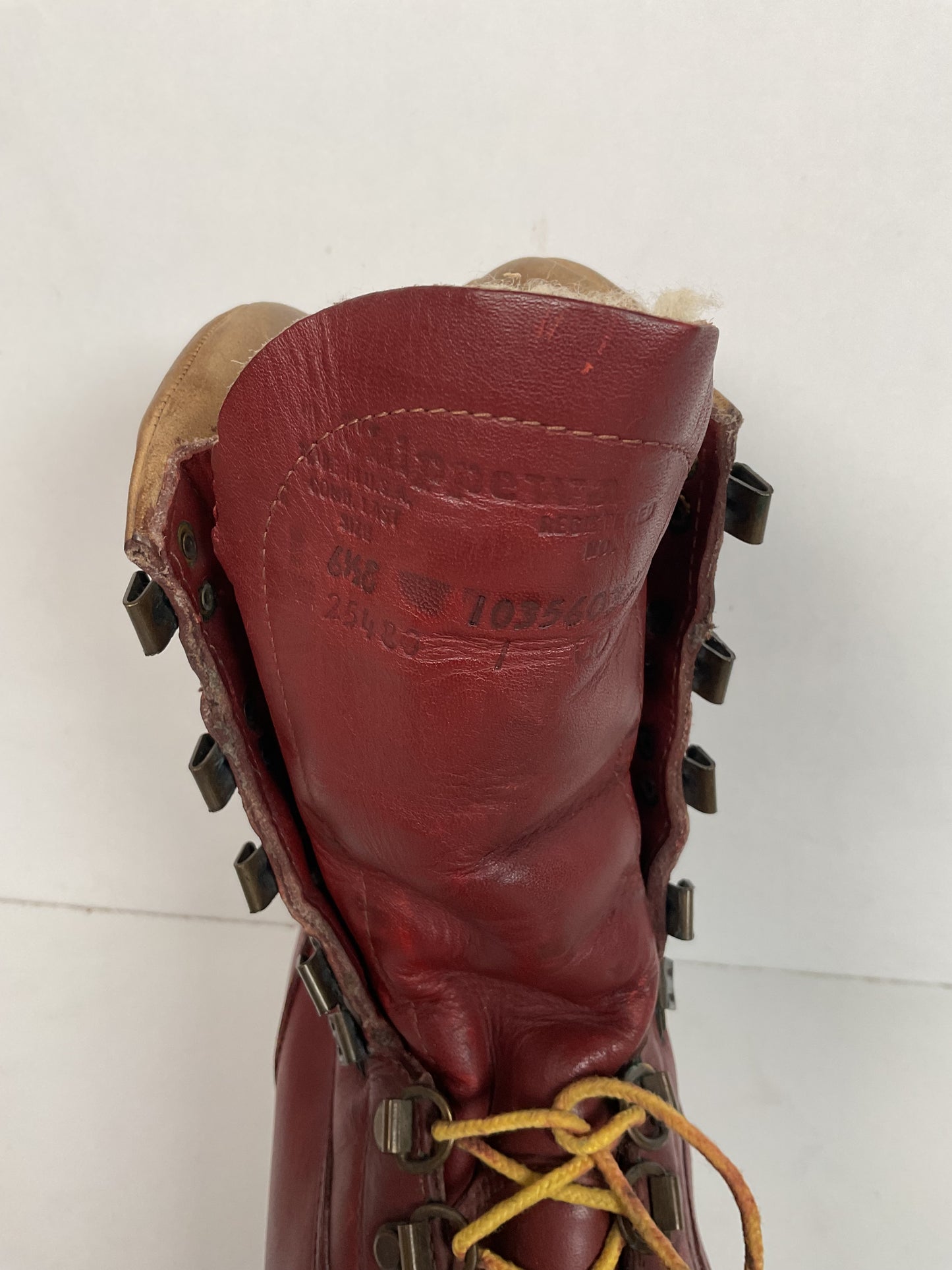 Chippewa Kush N Kollar Shearling Mountaineering Boots Men’s 6.5 E | 7.5 Women’s