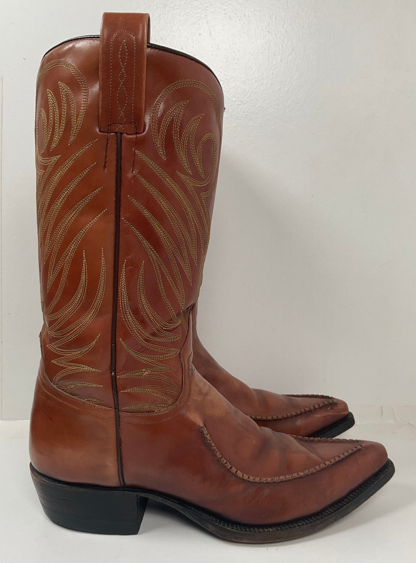 Vintage 1970s Dan Post Whip Stitch Cowboy Boots 9 D Stove Pipe