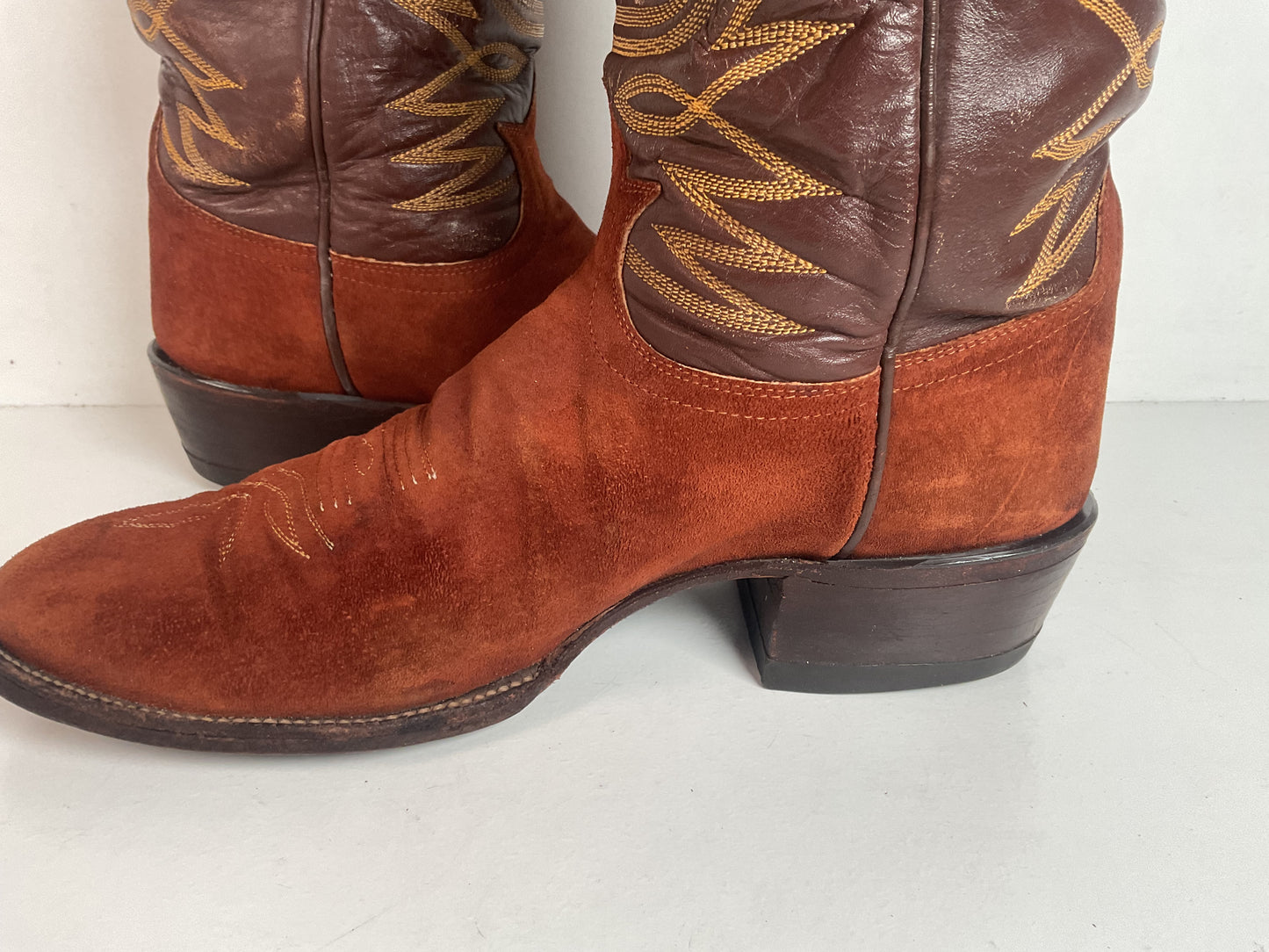 Vintage Tony Lama Pig Skin Suede Cowboy Boots 9 E Gold Label