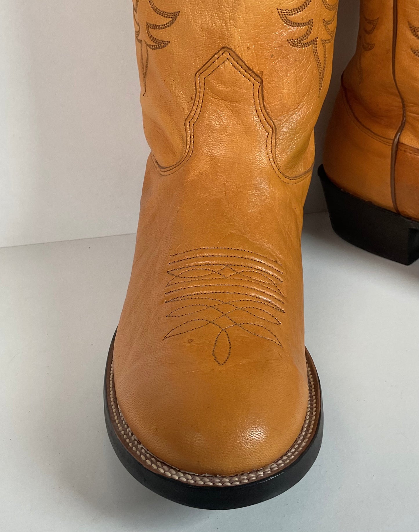 Vintage Nocona Pig Skin Cowboy Boots | Boar | Butterscotch | USA Made | 10.5 EE
