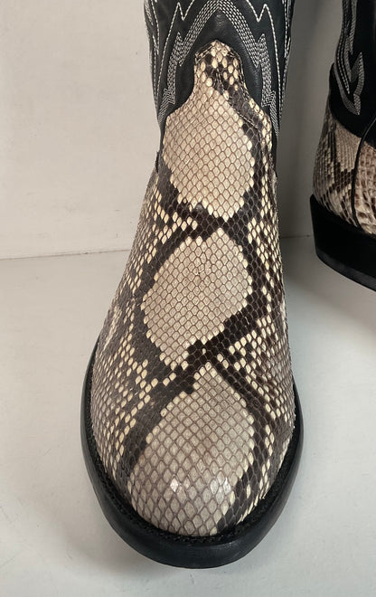 Tecovas “The Bryce” Python Cowboy Boots 12 D Belly Cut Snakeskin Original Box