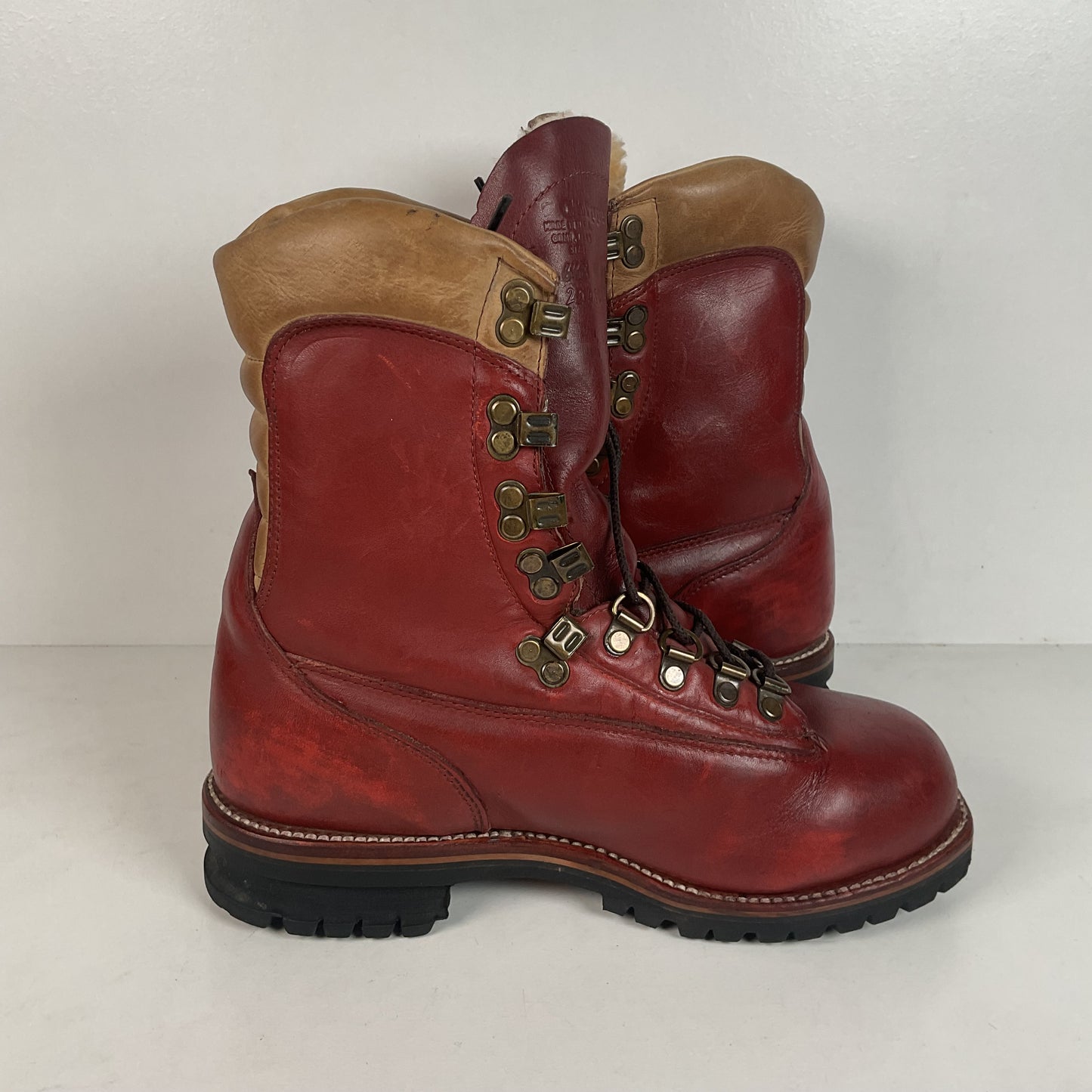 Chippewa Kush N’ Kollar Mountaineering Boots | Shearling | 6.5 E | Women’s 7.5