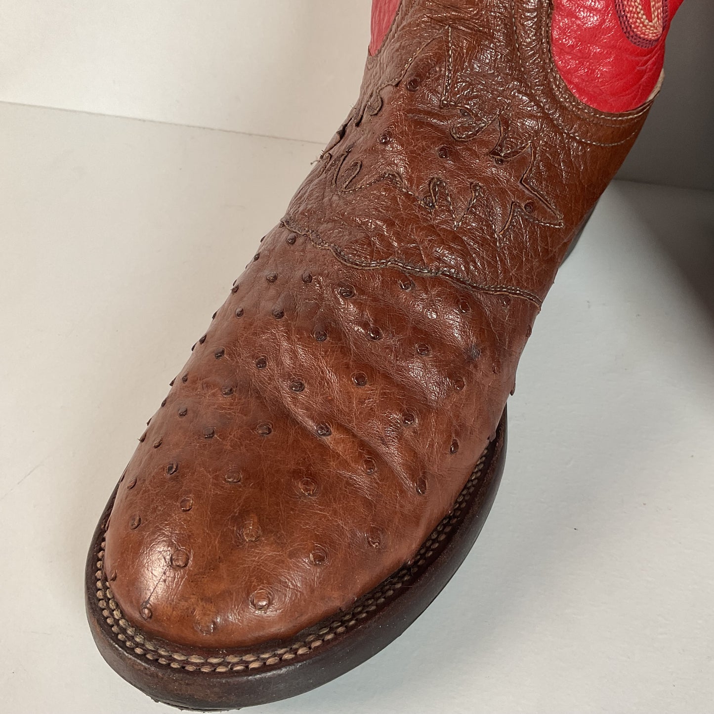 Lucchese 2000 Ostrich Quill Cowboy Boots | Exotic | Tooled Inlay | Men’s 8.5 D