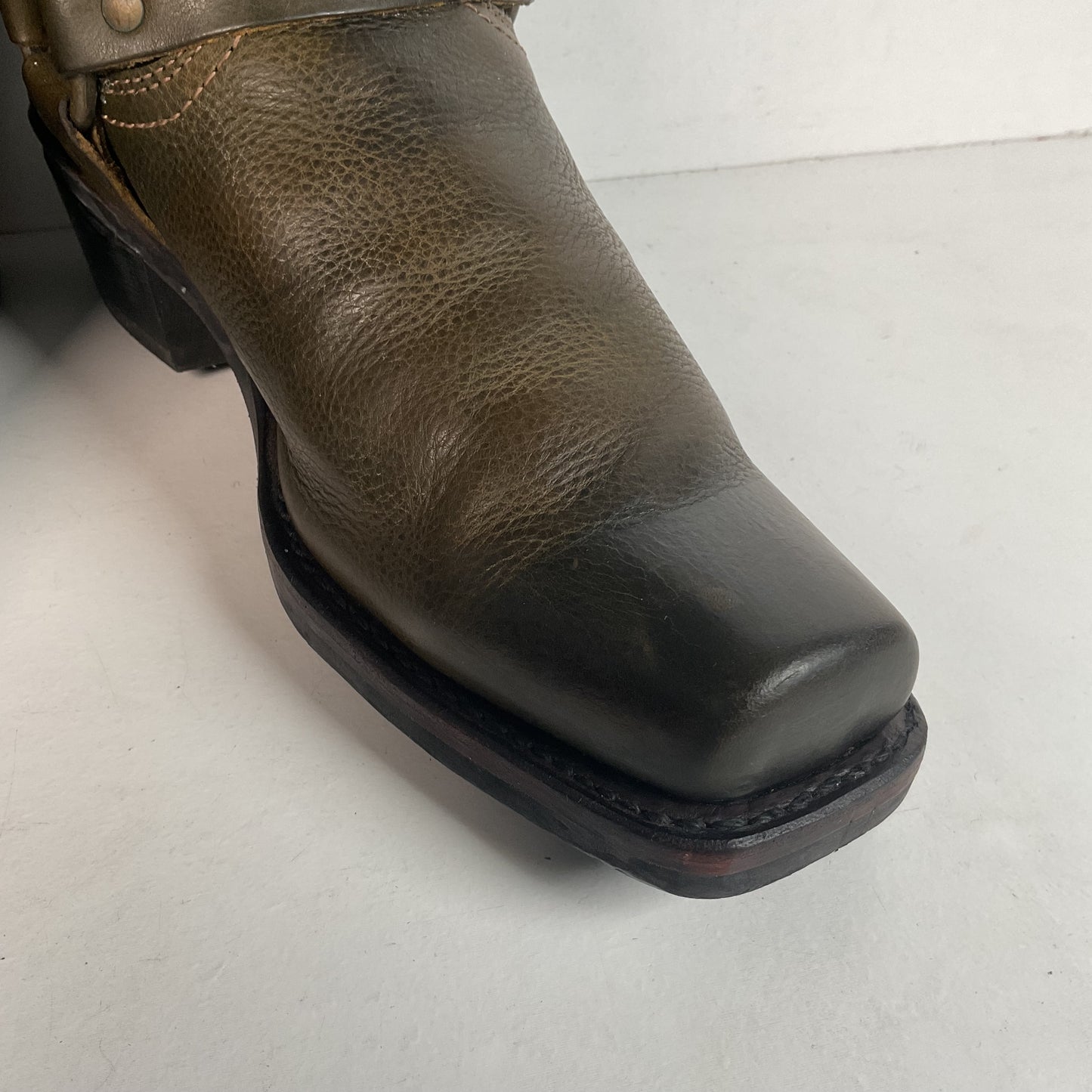Women’s Frye 12 R Harness Boots 11 M Olive Brown Retired