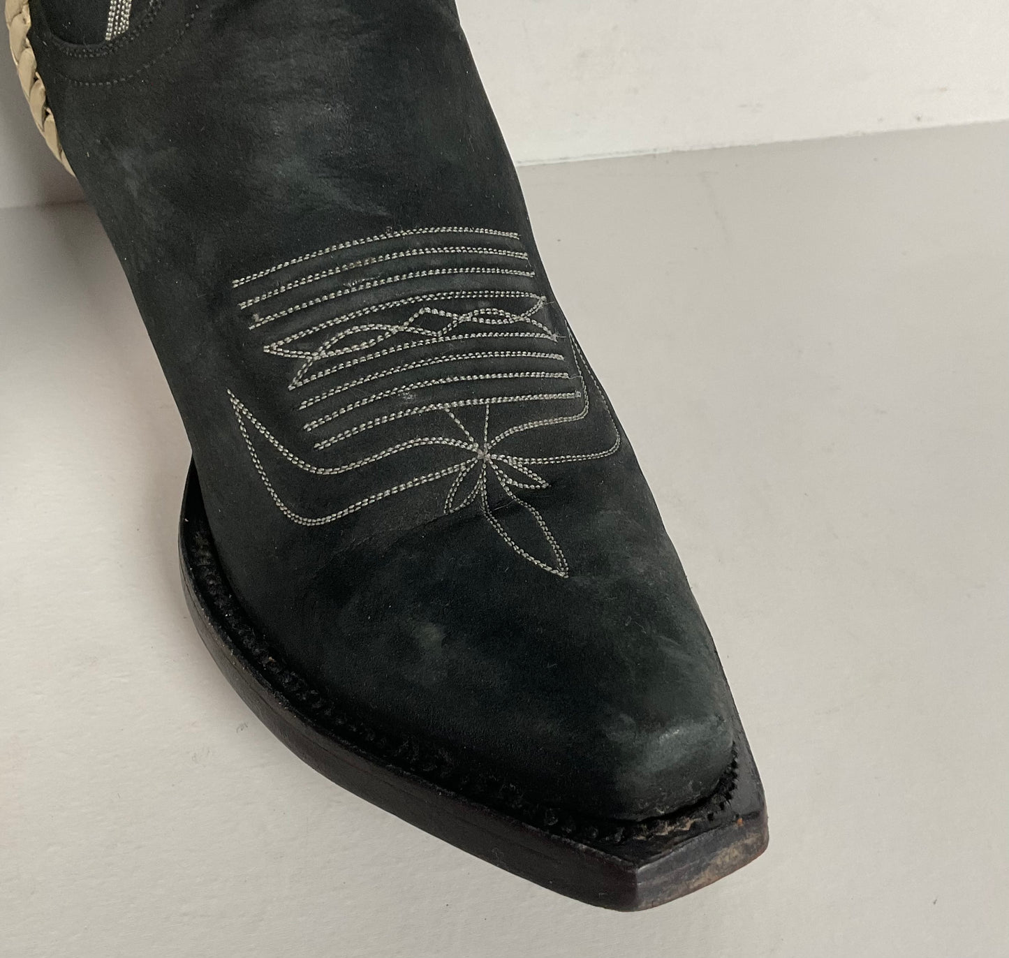 Liberty Handmade Cowgirl Boots | Nubuck Suede | Braided | Women’s 8 B