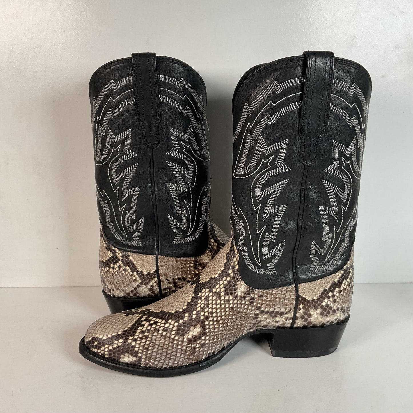 Tecovas “The Bryce” Python Cowboy Boots 12 D Belly Cut Snakeskin Original Box
