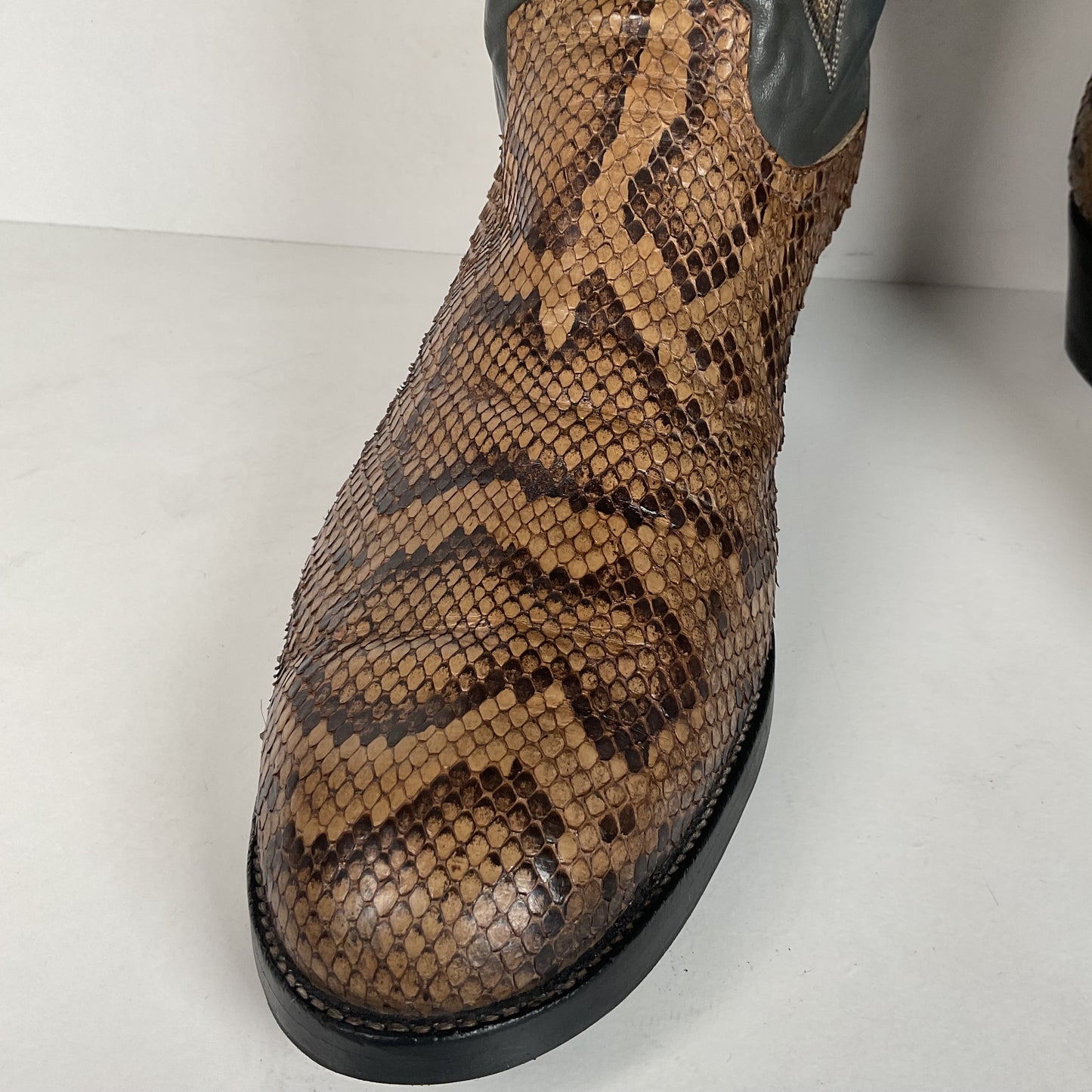 Vintage Larry Mahan Python Snakeskin Cowboy Boots | Reticulated | Men’s 12 D