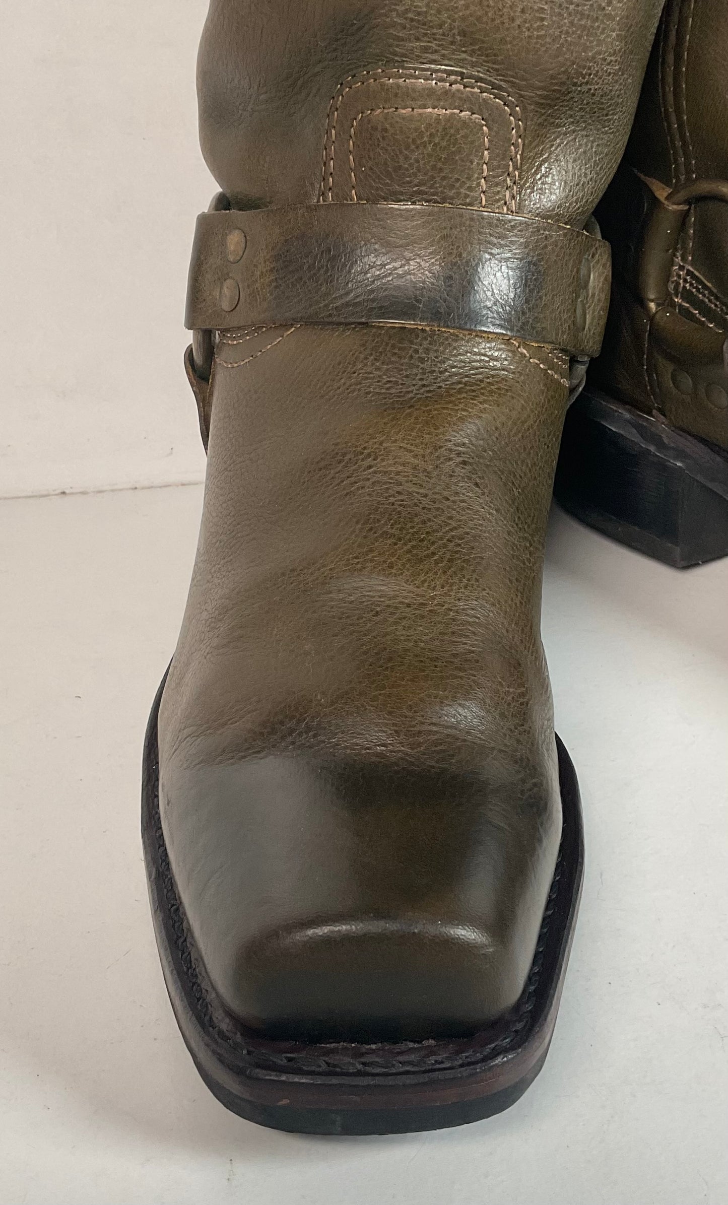 Women’s Frye 12 R Harness Boots 11 M Olive Brown Retired