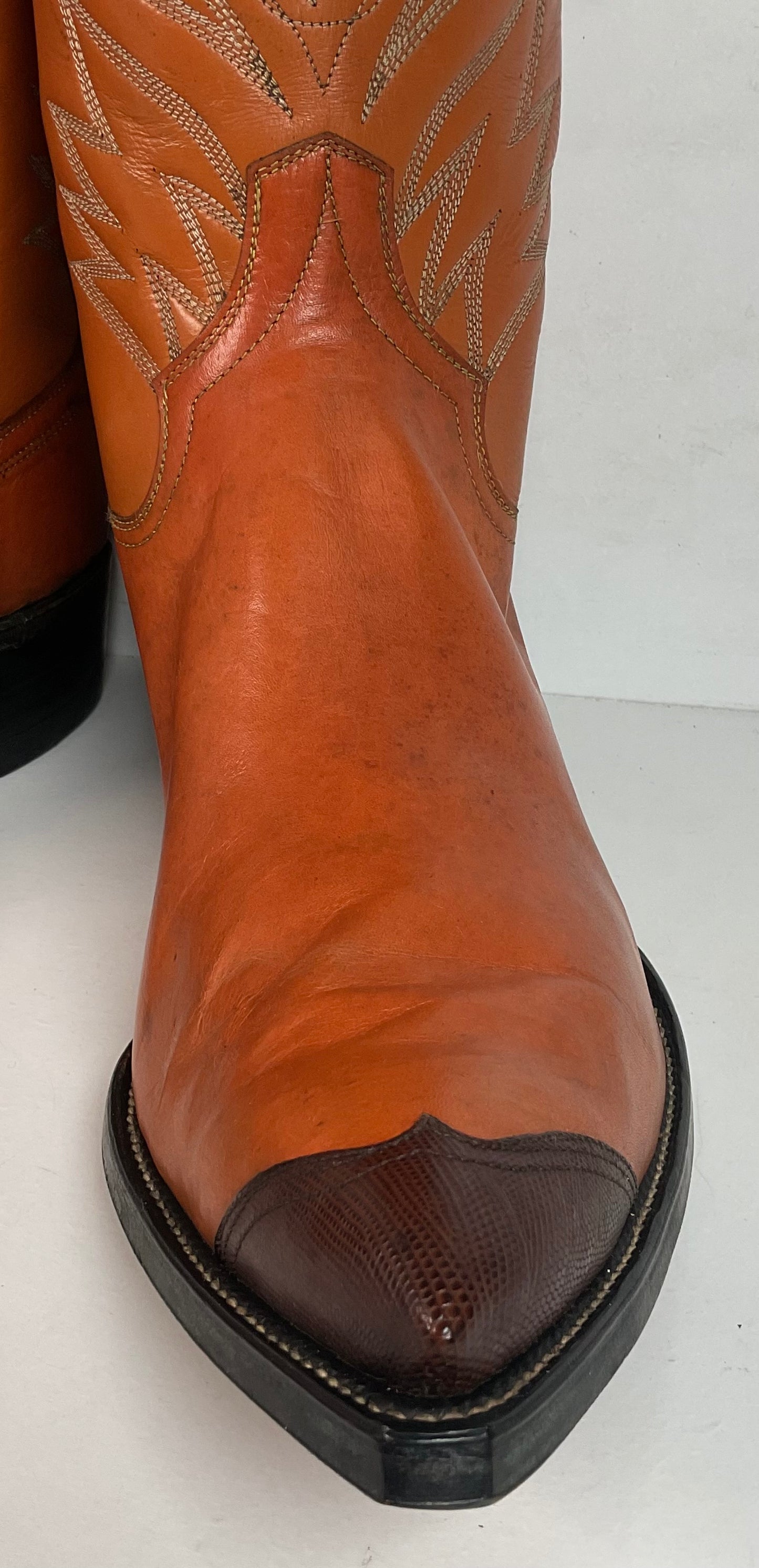 1960s Cowtown Handmade Cowboy Boots 13.5 D Pumpkin Orange Lizard Wingtip