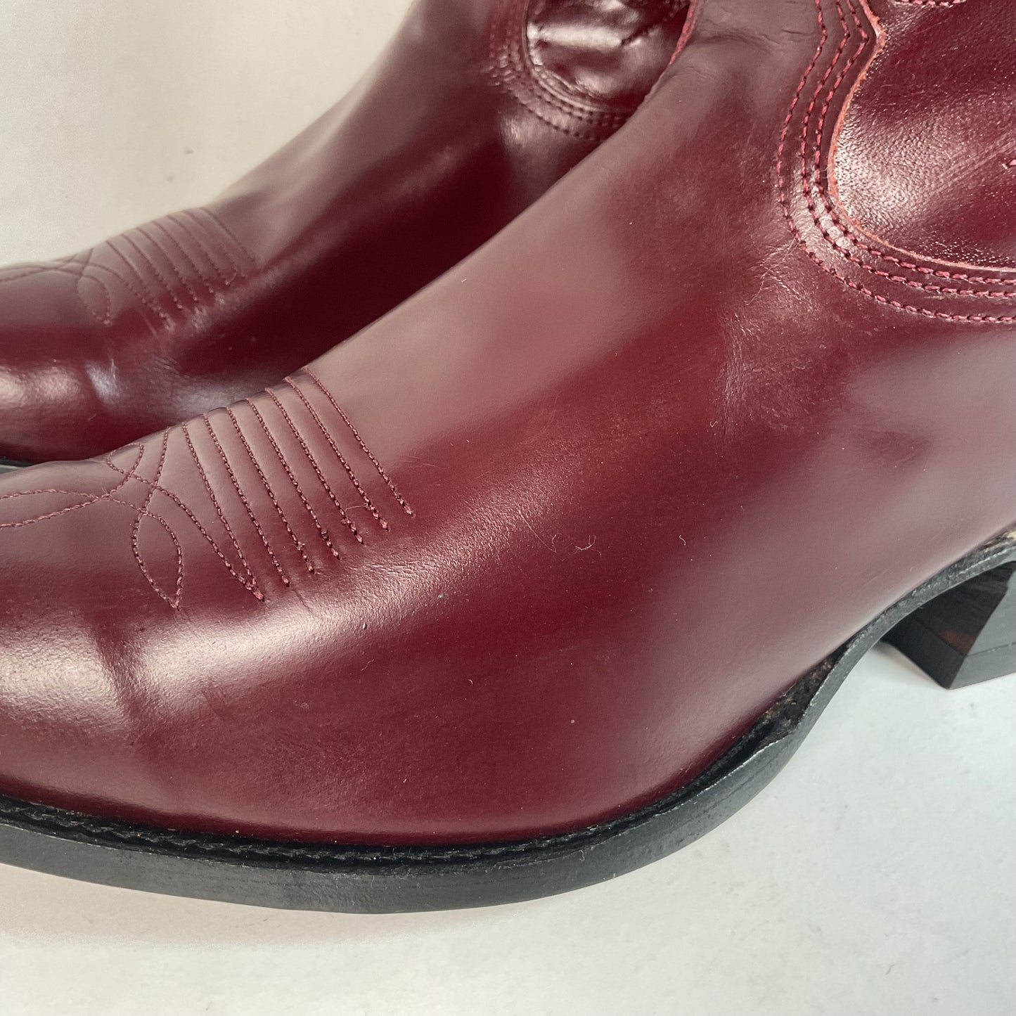 Vintage Nocona Legacy Cowboy Boots 9.5 E Burgundy Calf USA Made