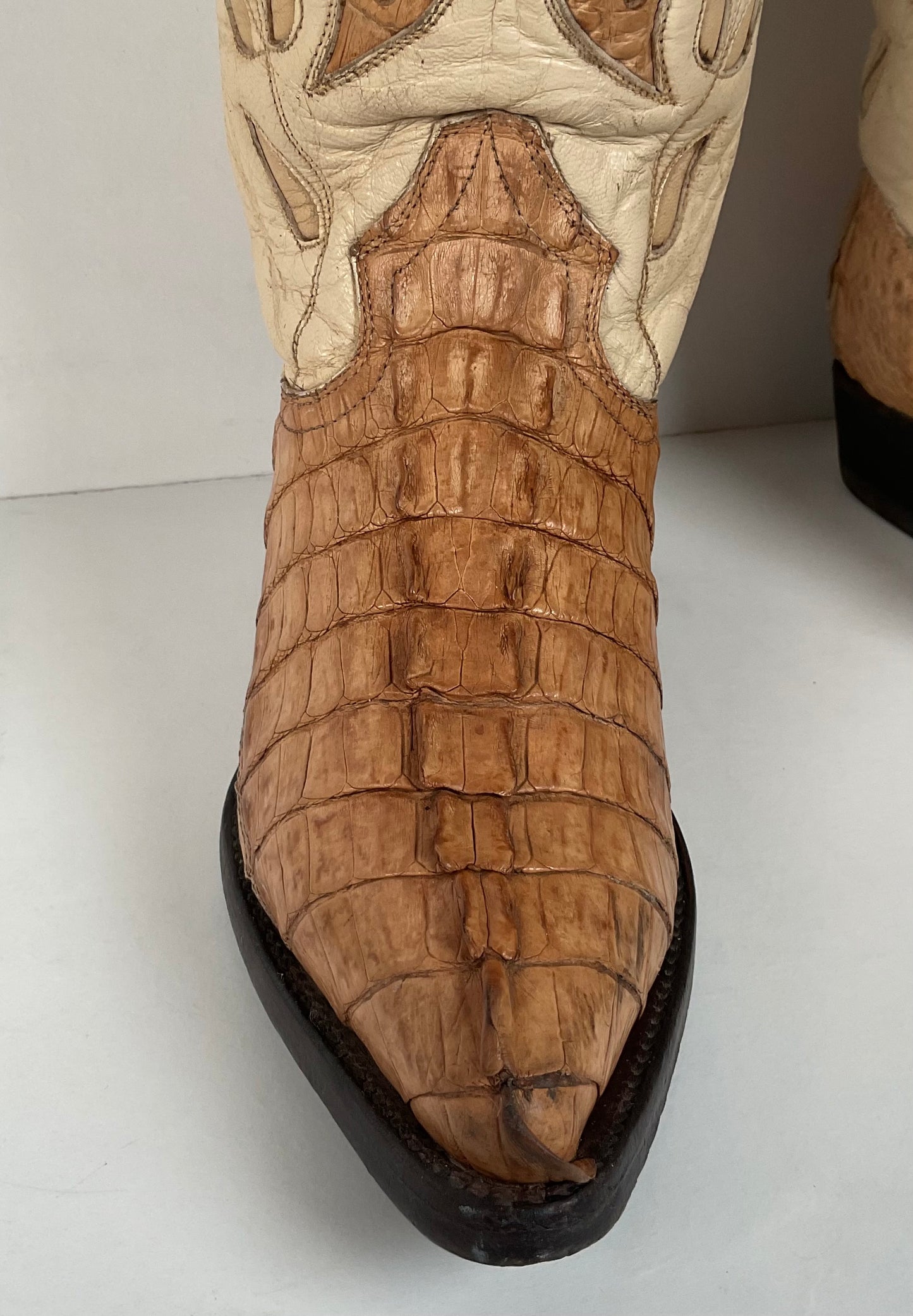 Cuadra Butterfly Cowgirl Boots | Caiman Tail | Tooled Inlays | Women’s 6.5