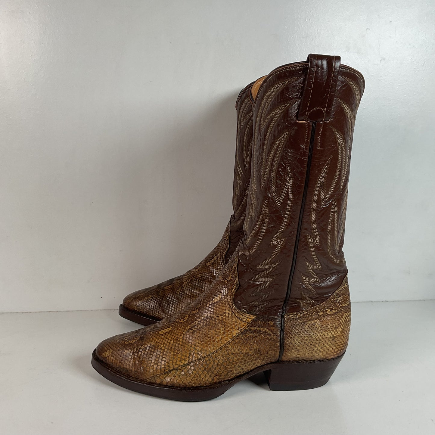Vintage Nocona Boa Snakeskin Cowboy Boots 8 D Front Cut