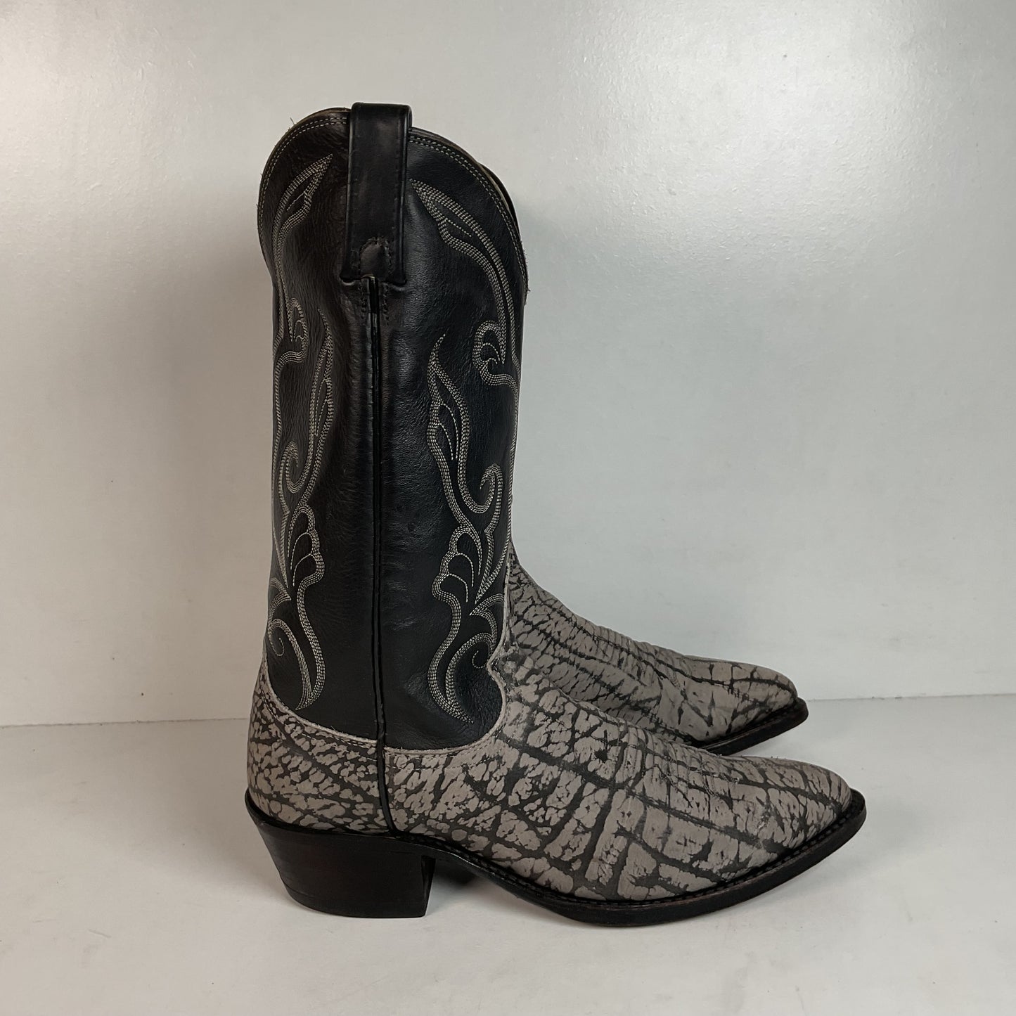 Vintage Dan Post Wildebeest Cowboy Boots 10 D USA Made Exotic