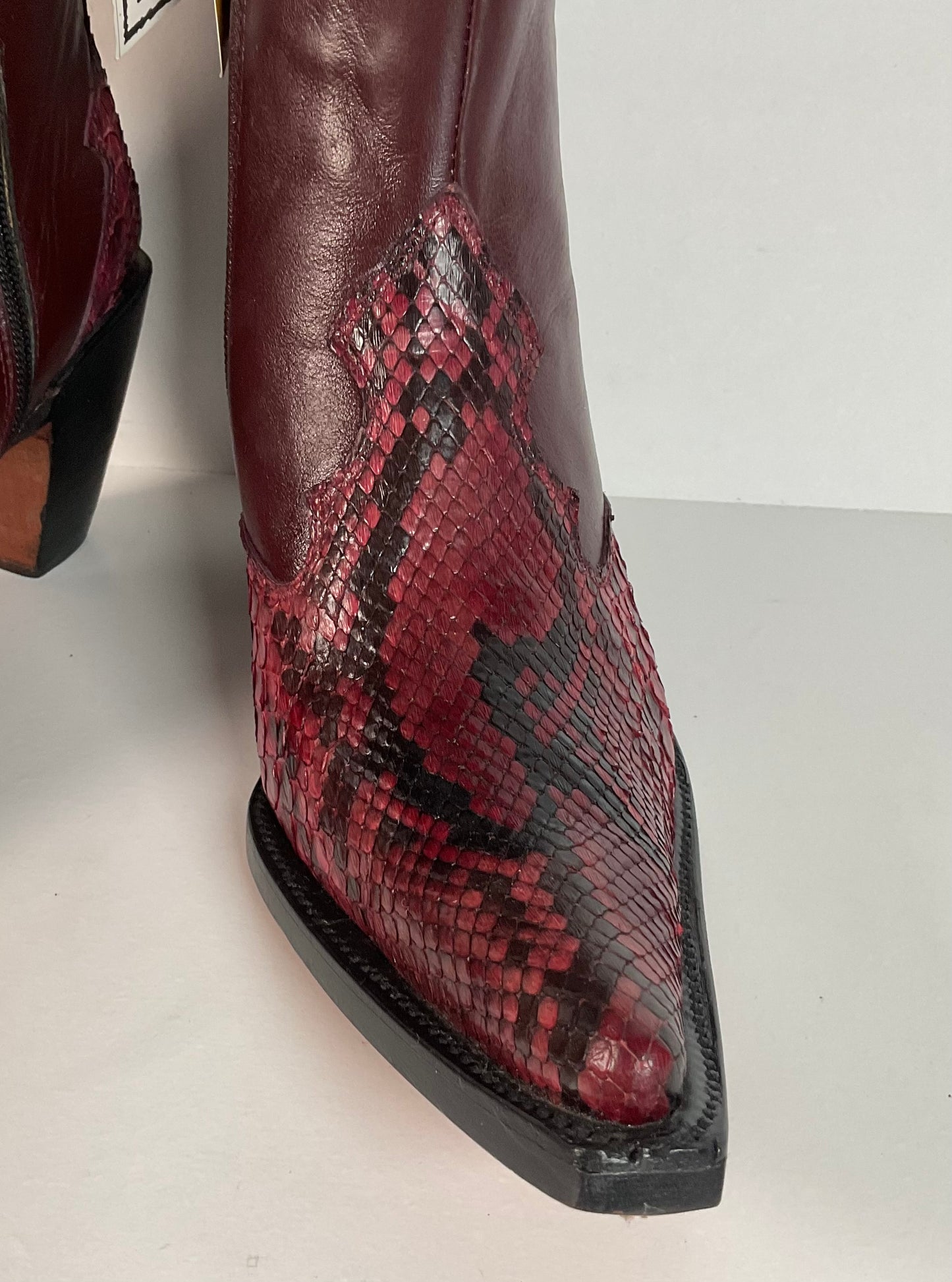Western Snakeskin Stiletto Boots | Burgundy Python | Men’s 7.5 | Women’s 9