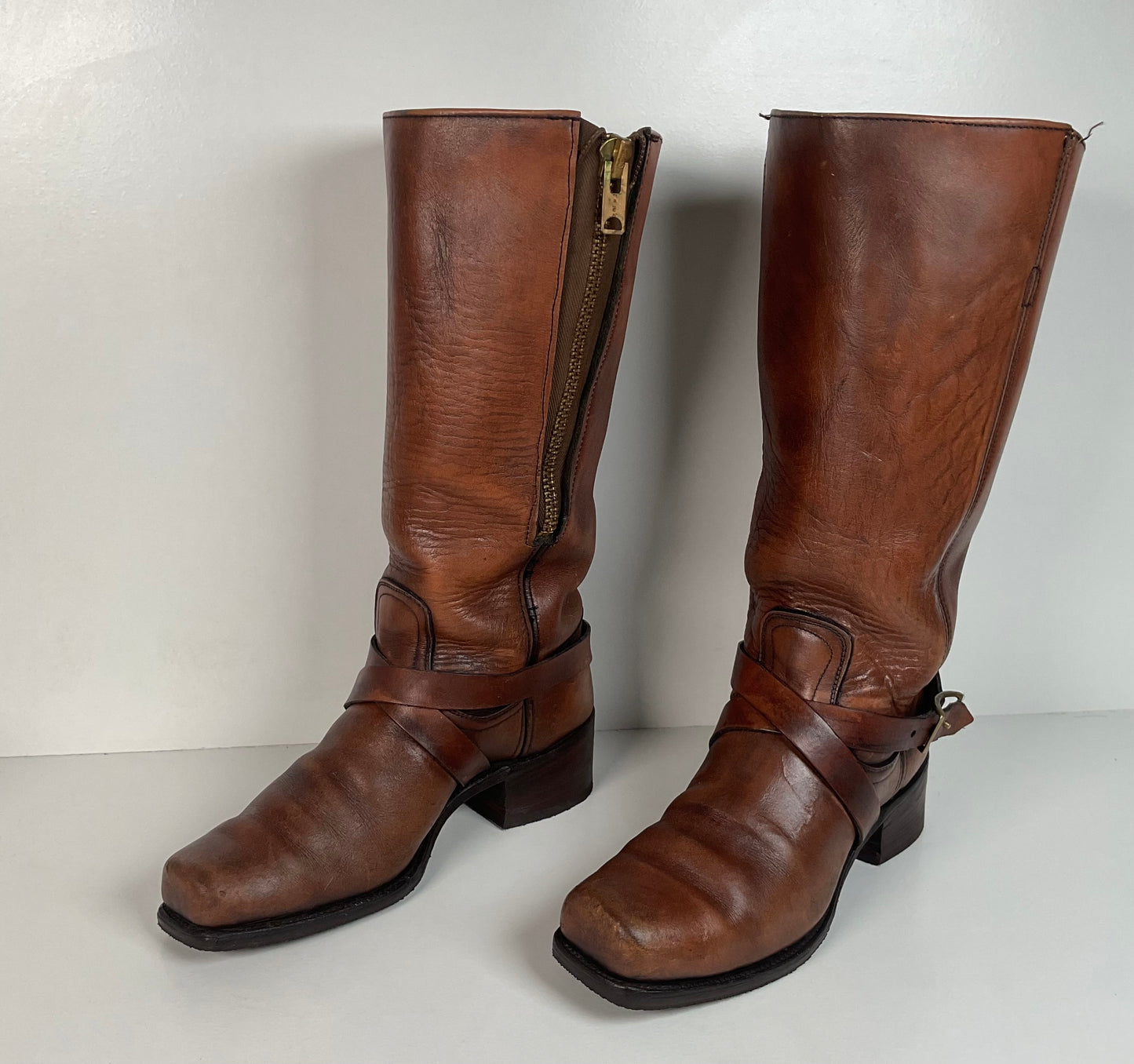 Vintage Frye Black Label | Harness Tanker Boots | Women’s 8 B