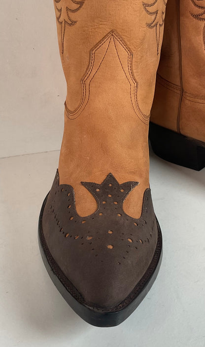 Nocona Wildebeest Wingtip Cowboy Boots Men’s 8.5 D USA Made Exotic Suede